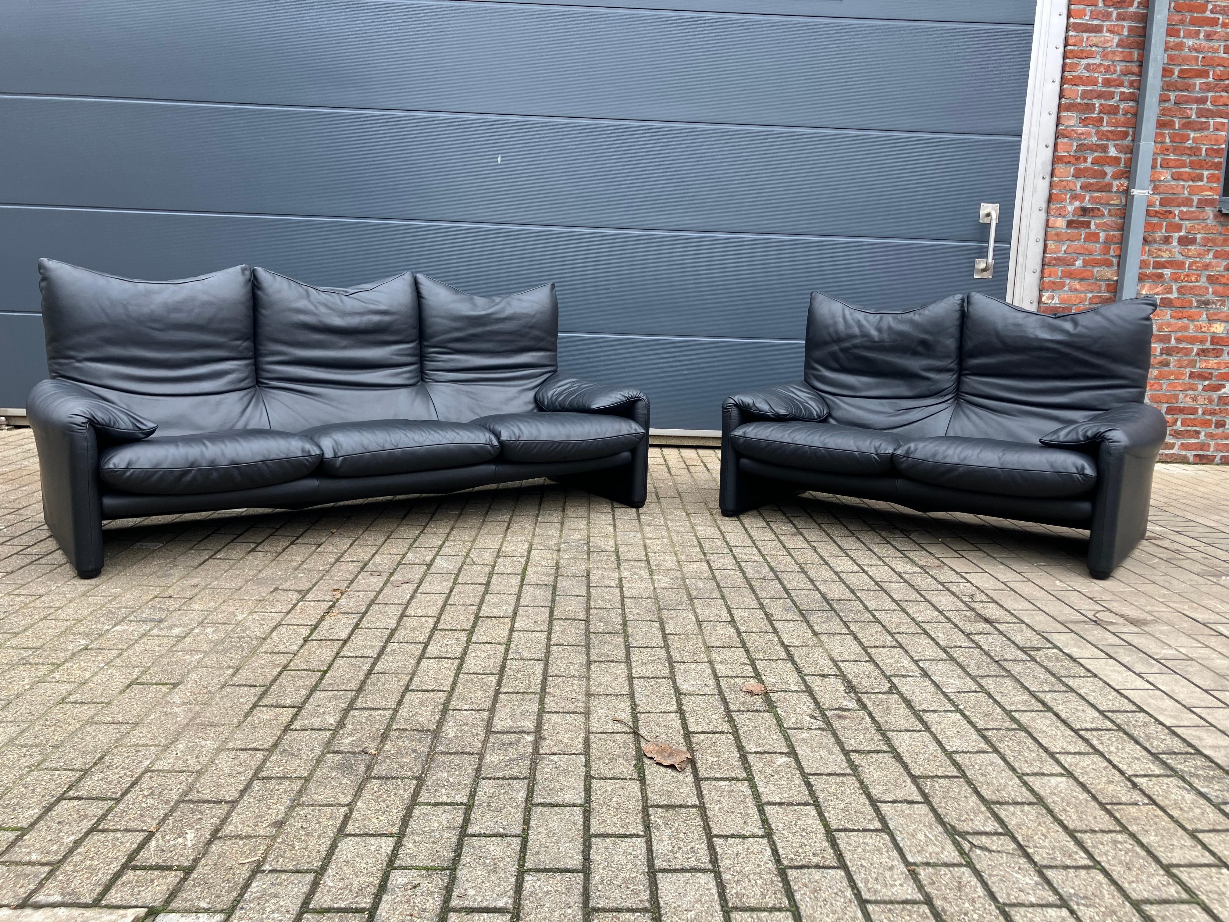 Cassina Maralunga set 2+3seater Original Black leather with all the labels 12