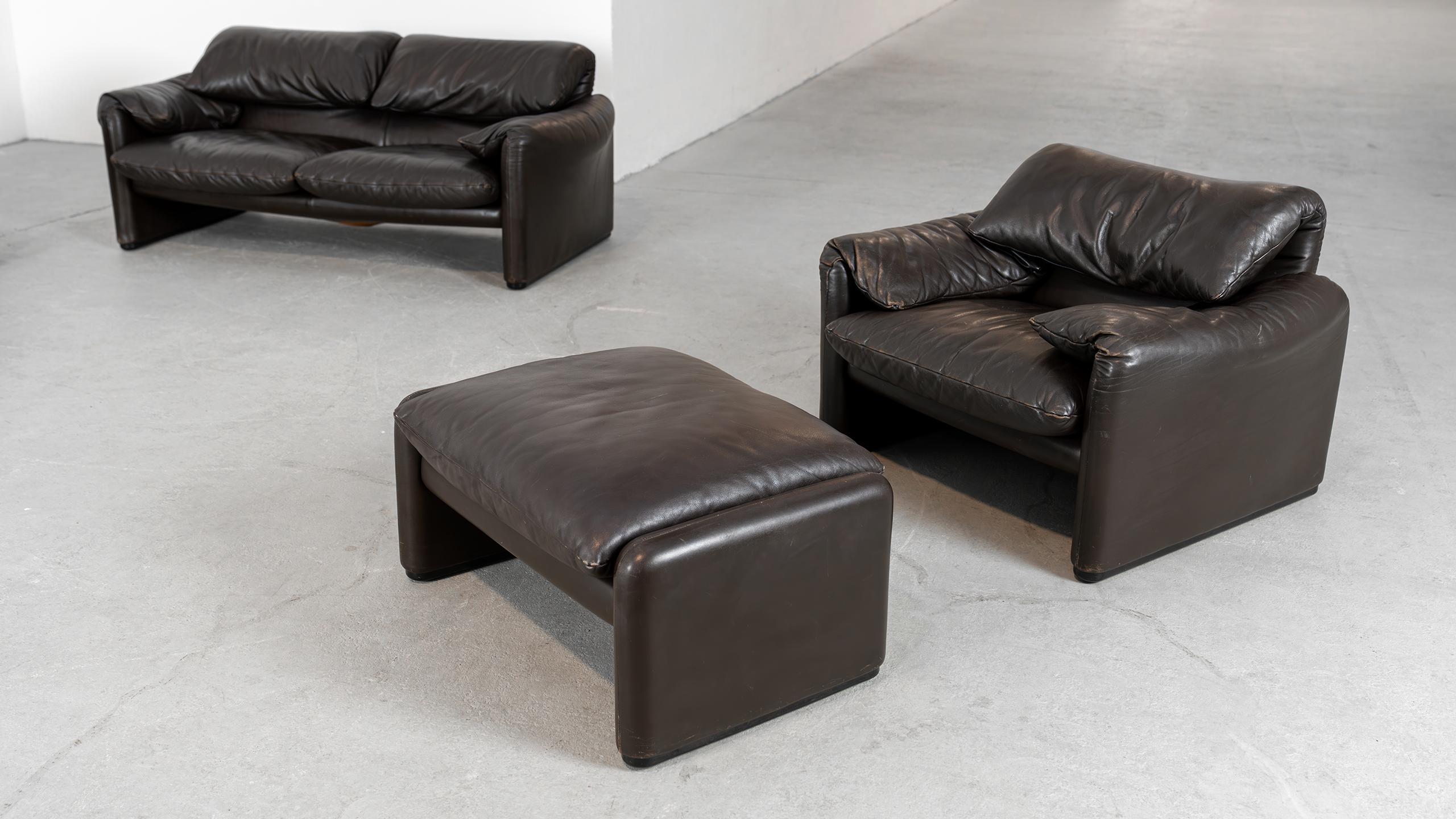Cassina Maralunga Sofa brown Leather Vico Magistretti Lounge Chair MCM Italy For Sale 8