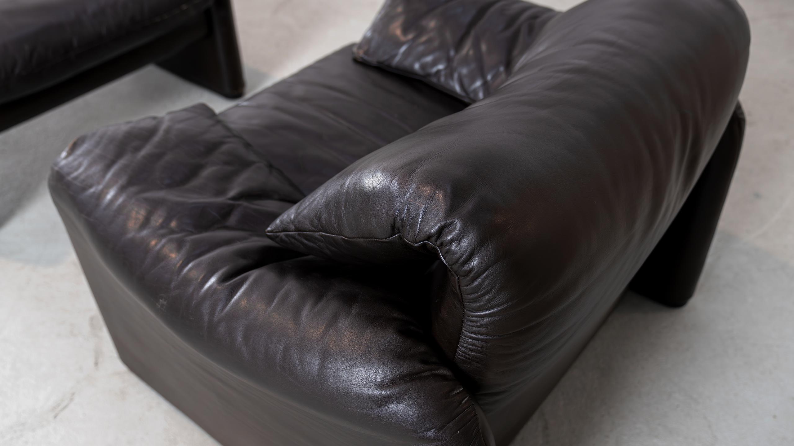 Cassina Maralunga Sofa brown Leather Vico Magistretti Lounge Chair MCM Italy For Sale 9