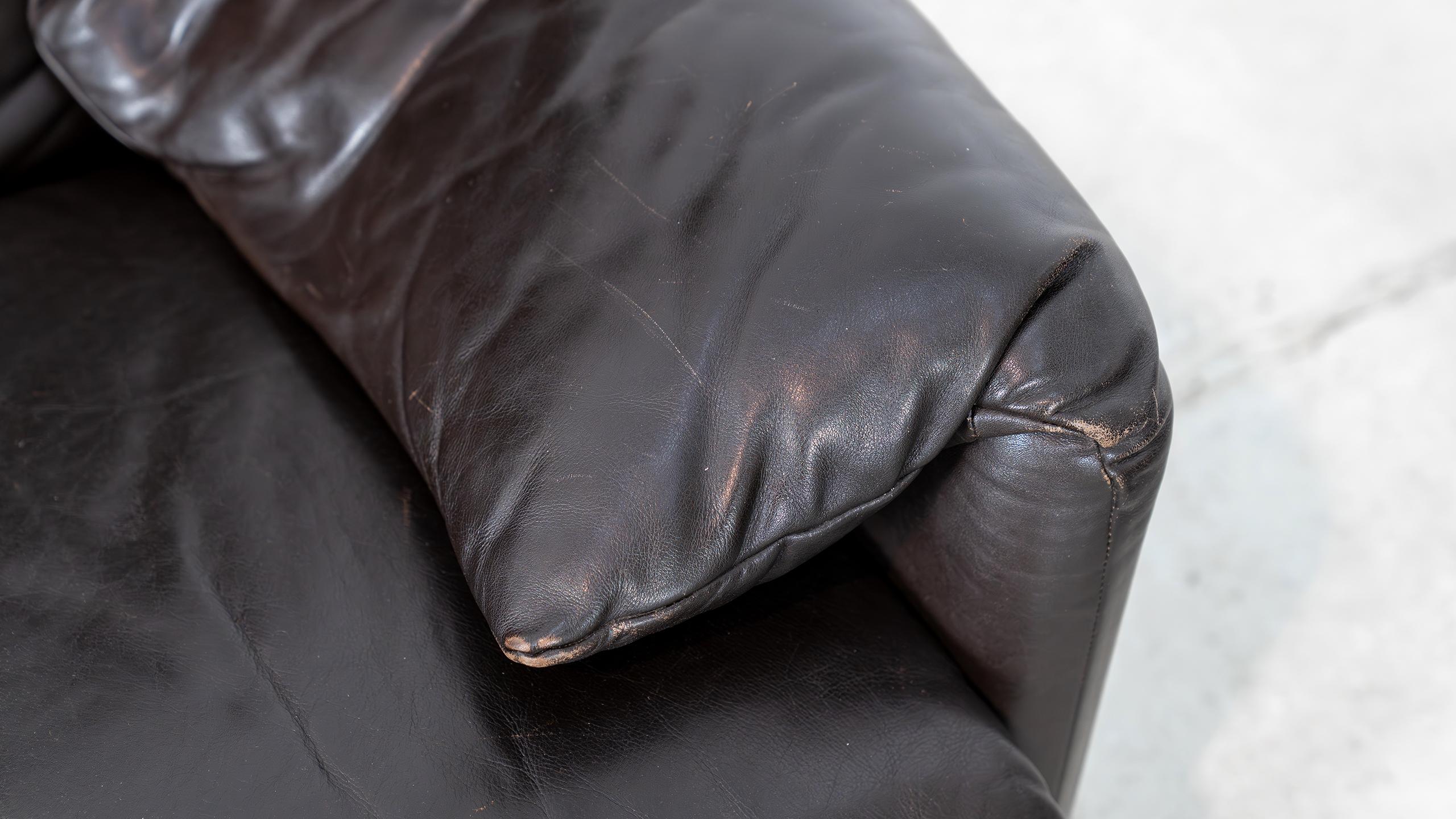 Cassina Maralunga Sofa brown Leather Vico Magistretti Lounge Chair MCM Italy For Sale 11