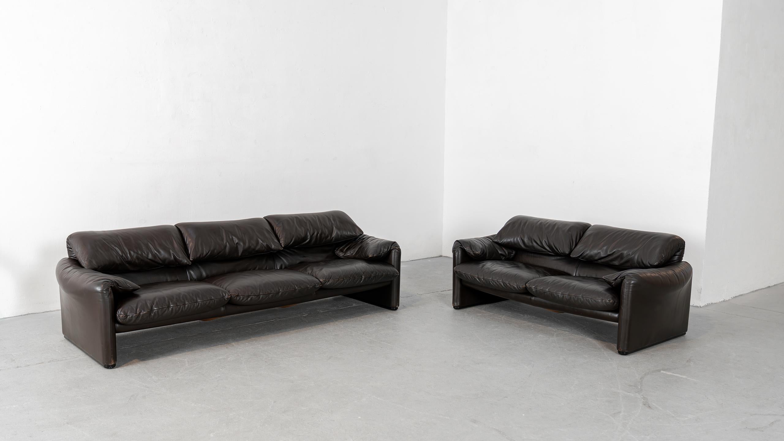 Cassina Maralunga Sofa brown Leather Vico Magistretti Lounge Chair MCM Italy For Sale 1