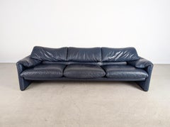 Cassina Maralunga Sofa Dreisitzer Couch Magistretti Leder blau