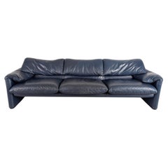 Cassina Maralunga Sofa Dreisitzer Couch Magistretti Leder blau
