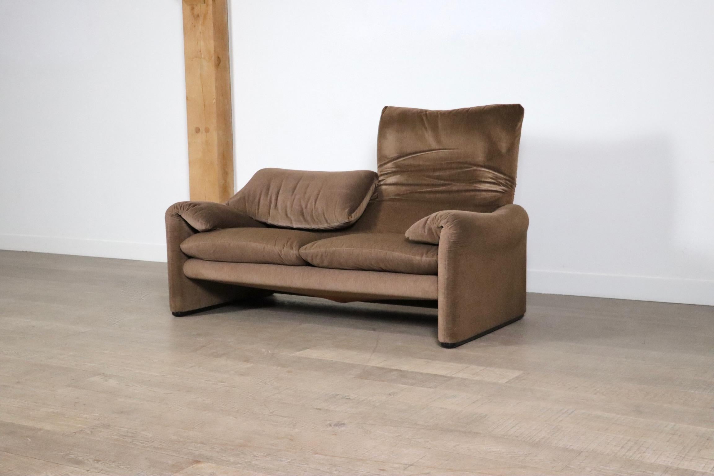 Leather Cassina Maralunga Two Seater Sofa In Brown Velvet By Vico Magistretti, 1970s