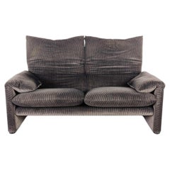 Cassina Maralunga Zweisitzer Sofa Vico Magistretti Stoff kord grau Couch