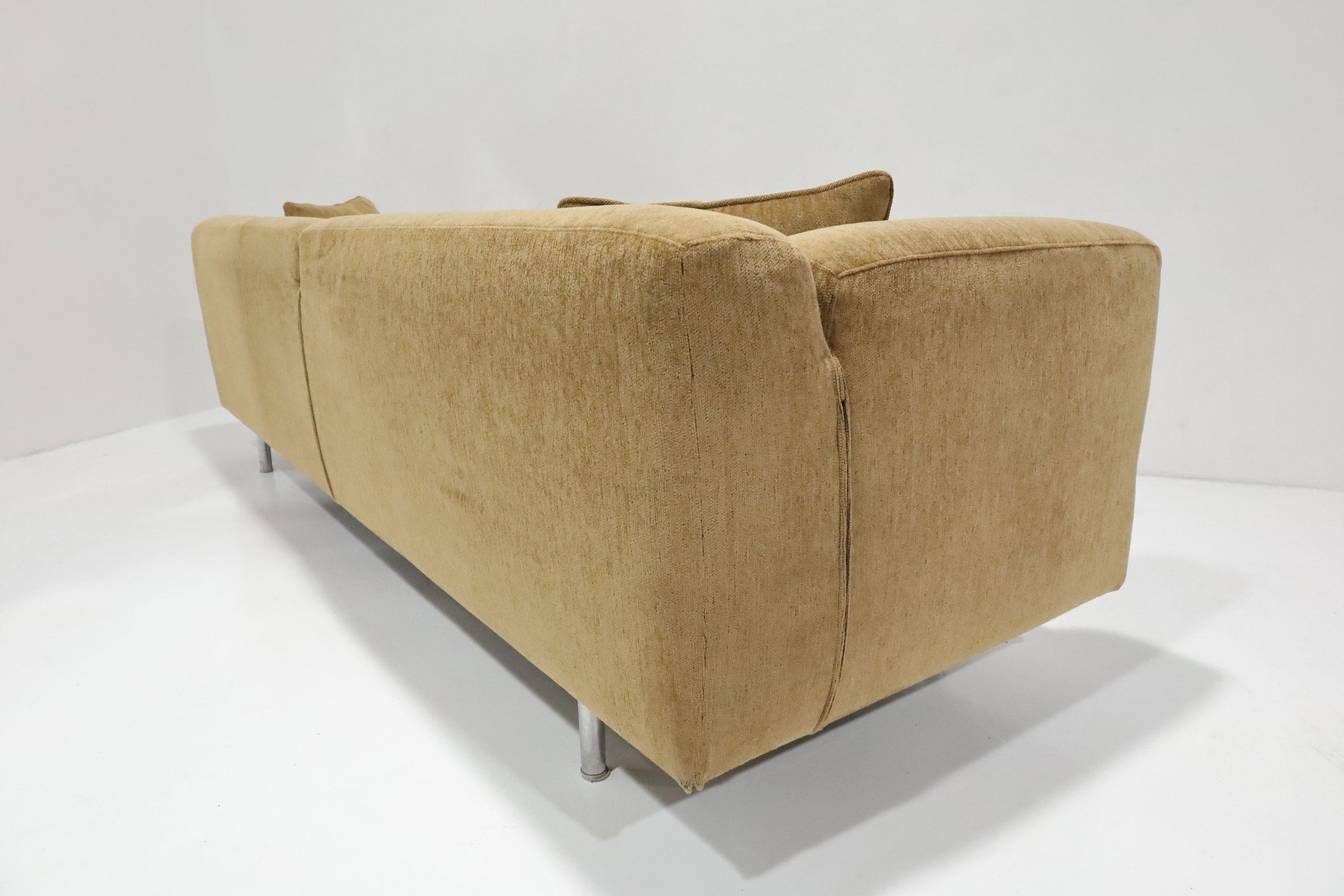 Cassina Met 250 Sofa by Piero Lissoni In Good Condition In Dallas, TX