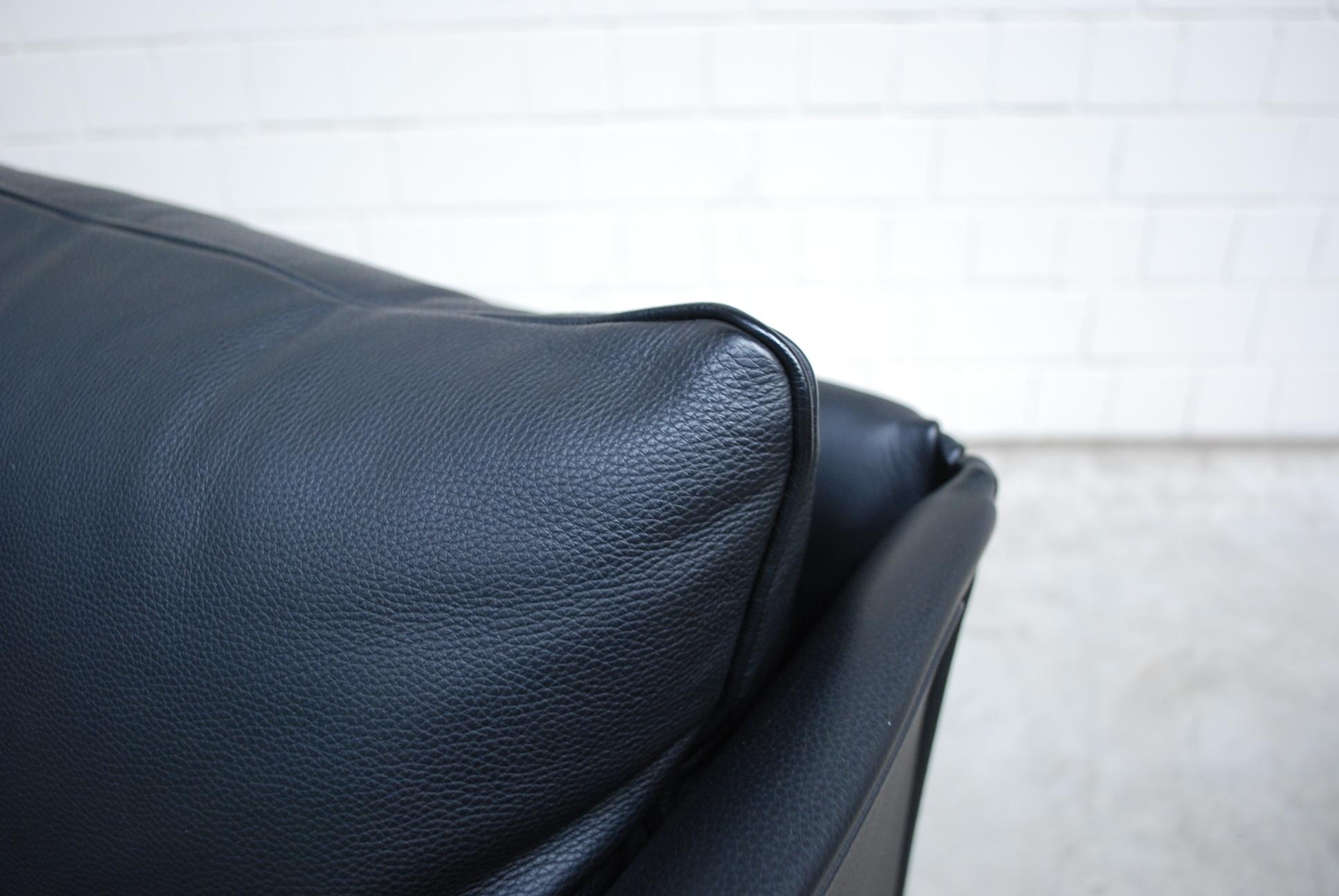 Cassina Model Landeau Leather Sofa Black Design Mario Bellini 4