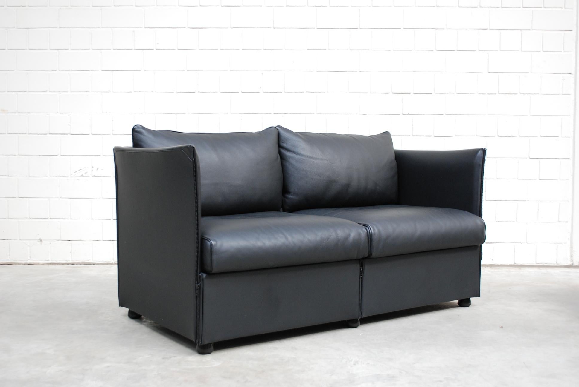Cassina Model Landeau Leather Sofa Black Design Mario Bellini 5