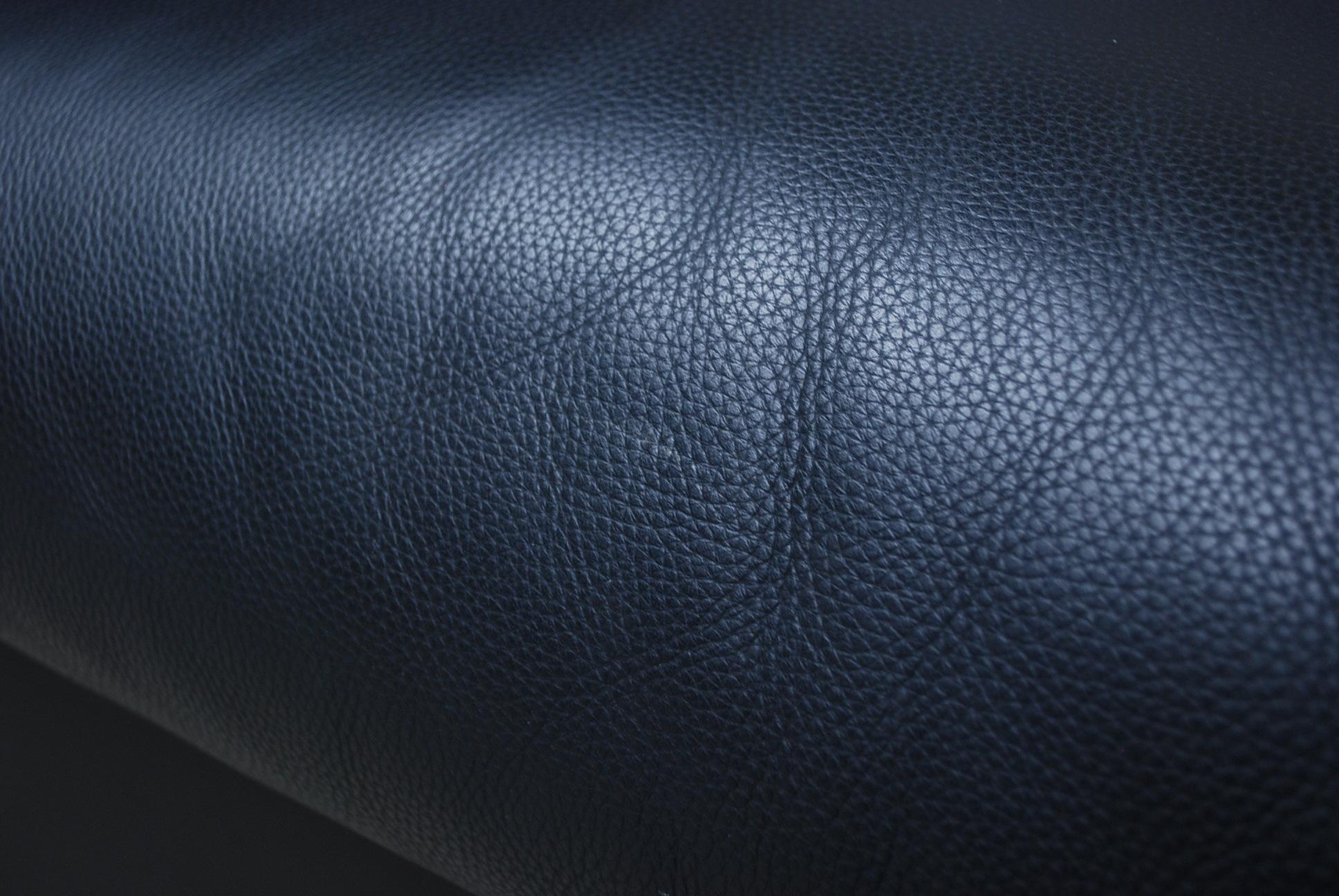Cassina Model Landeau Leather Sofa Black Design Mario Bellini 7