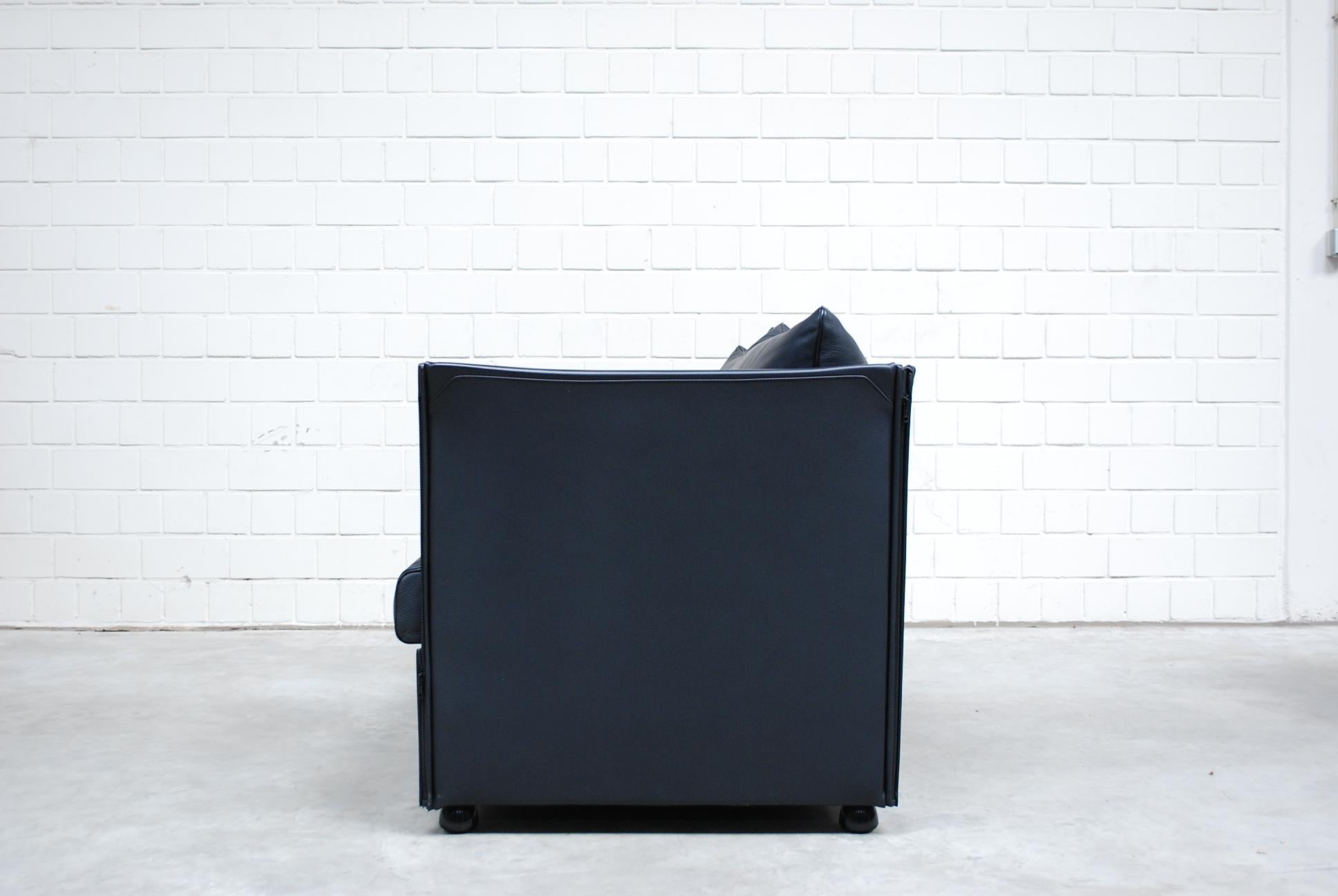 Italian Cassina Model Landeau Leather Sofa Black Design Mario Bellini