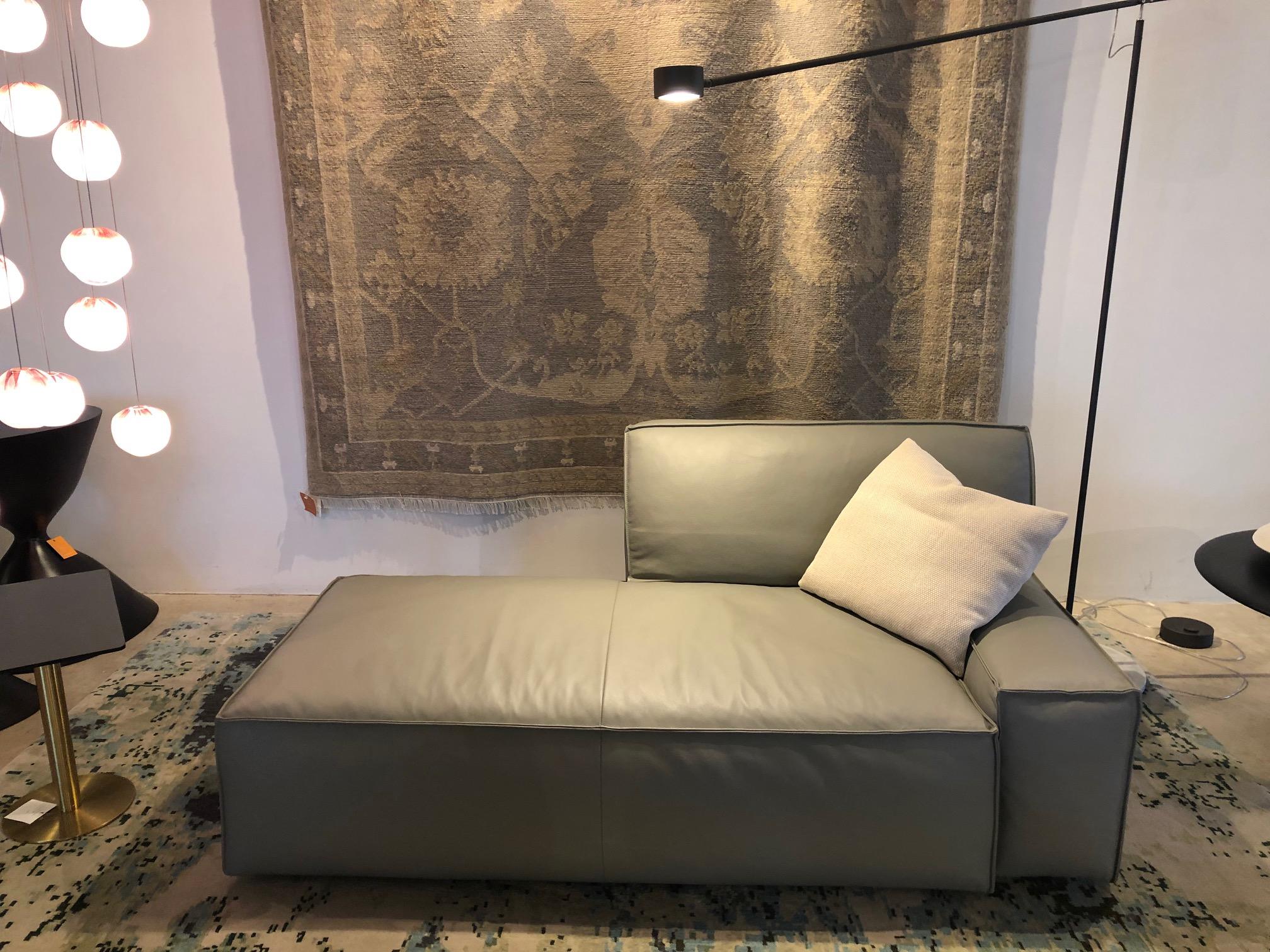 luxury italian chaise lounge