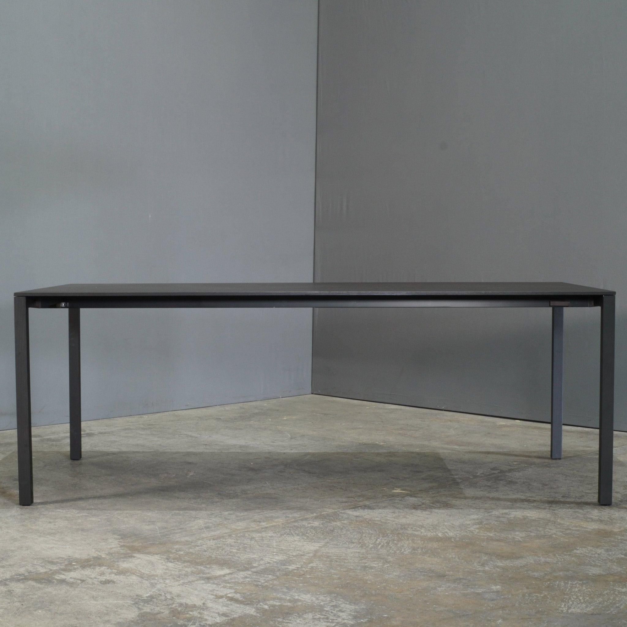 Mesa extensible Cassina Naan de Piero Lissoni 1