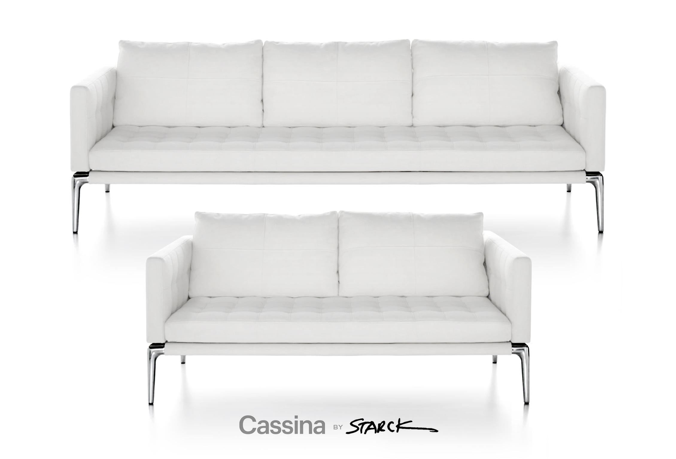 Pair of sofas designed by Philippe Starck.
Models ''Volage 243'' and ''Volage 167''.
White padded leather, feather cushions.

Recent Cassina edition, signed, very high quality.

Excellent condition.

New price of the set: 20000e (3 places: