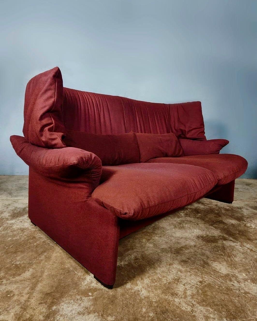 Italian Cassina Portovenere Vico Magistretti Matching Sofa, Lounge Chair & Footstool