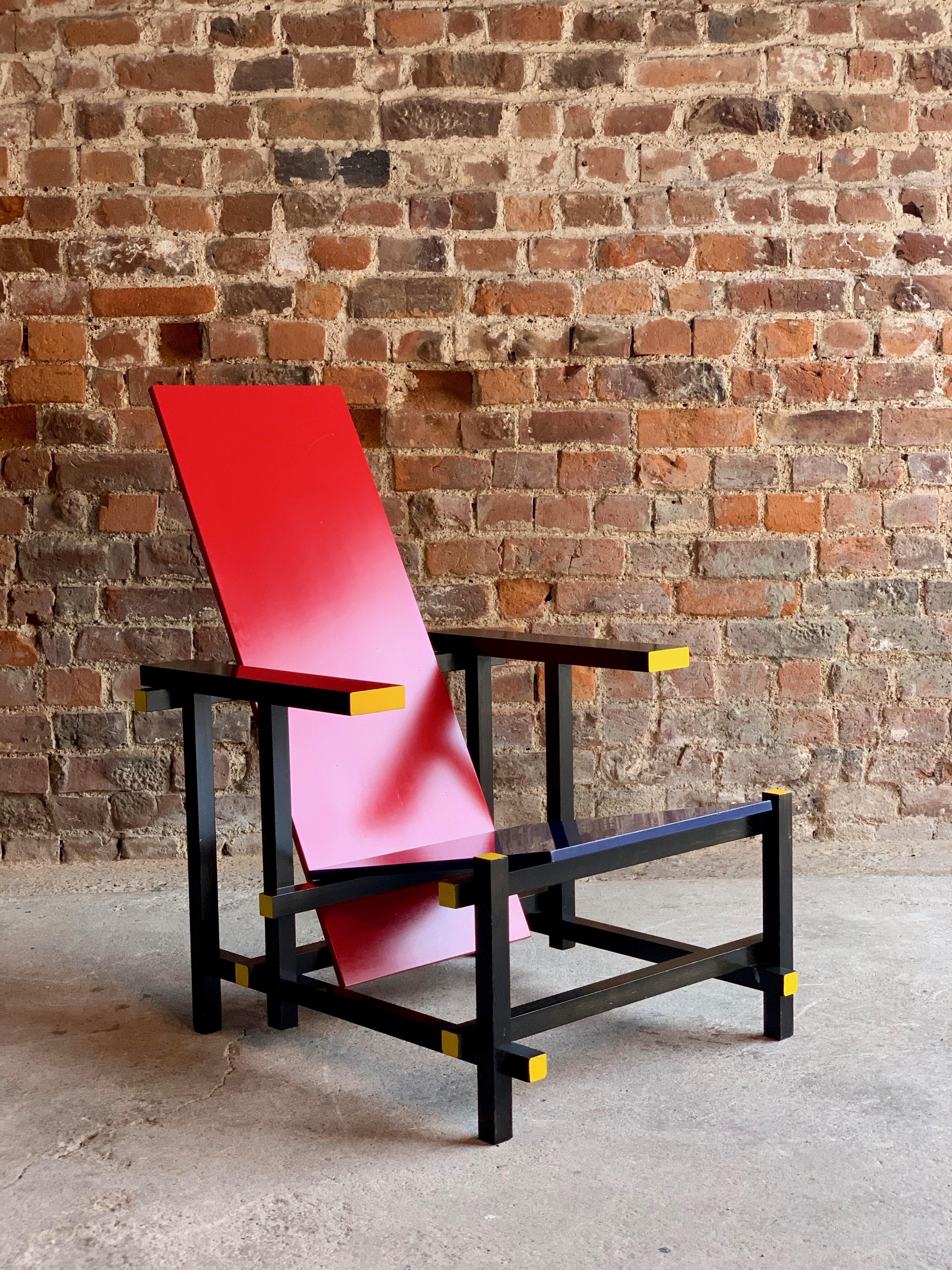 Cassina Red and Blue Chair by Gerrit T Rietveld Numbered 8488, Italy, circa 1970 2