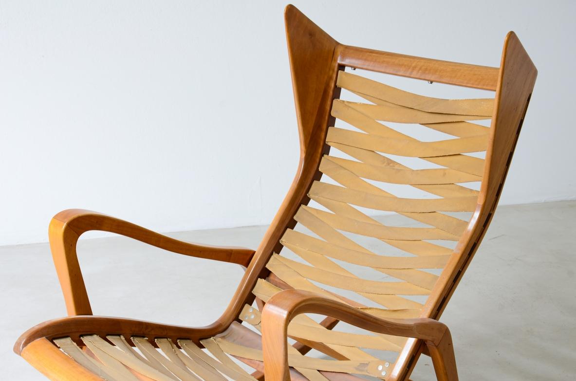 Cassina, rocking chair in wood with original seat In Excellent Condition In Milano, IT