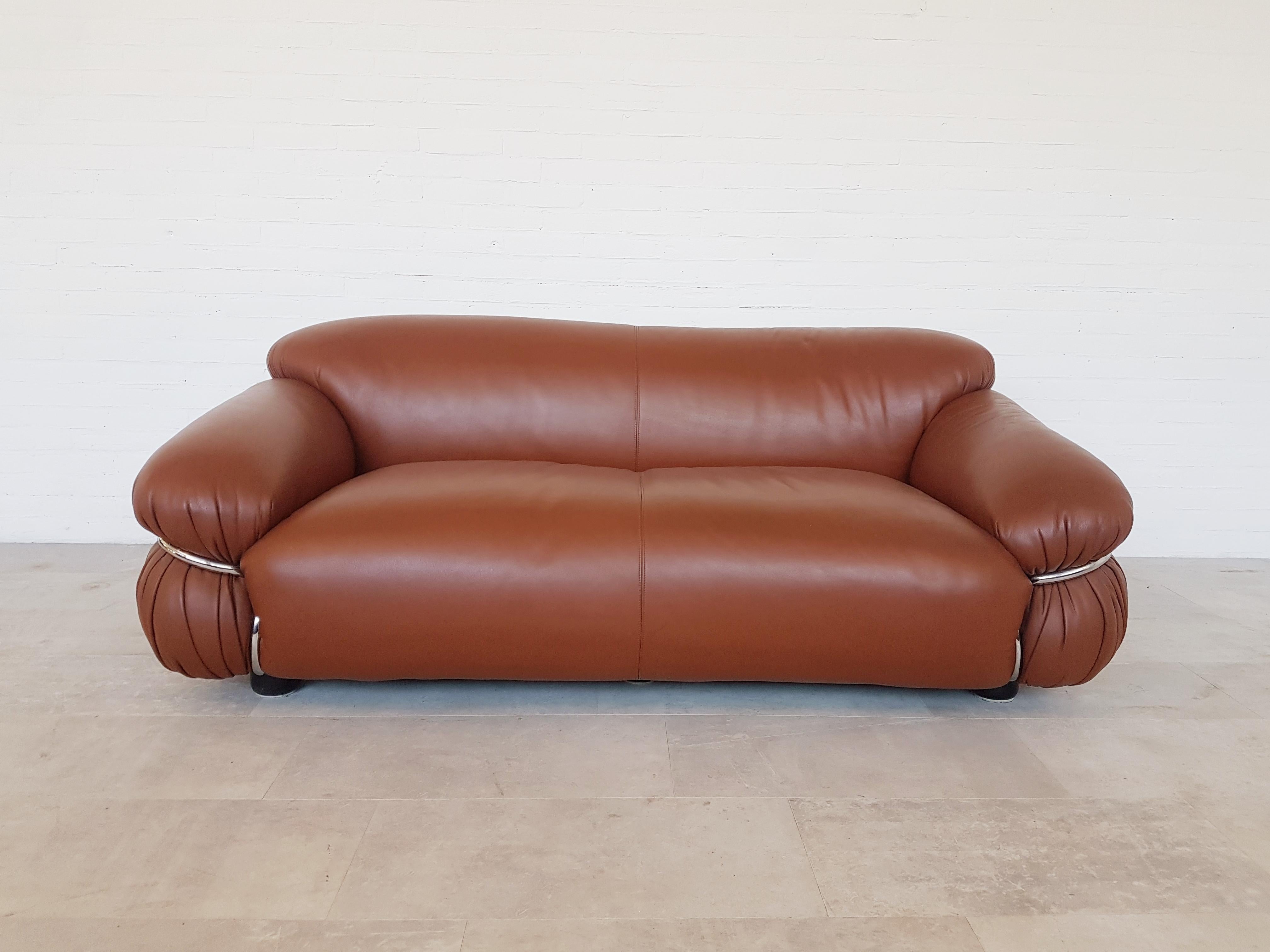 European Cassina 'Sesann' Two-Seat in Cognac Leather and Chrome