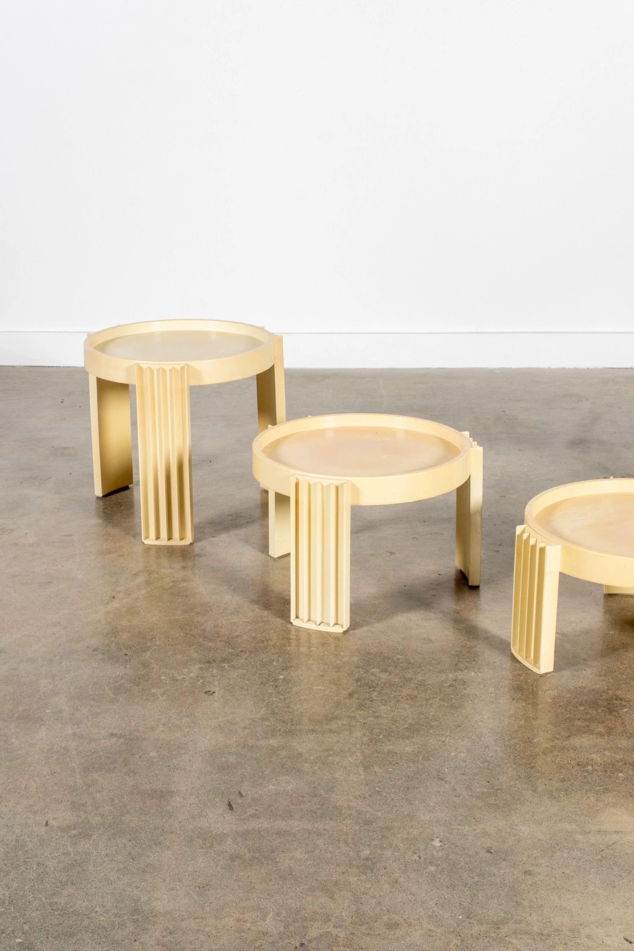 Cassina Satz 1960er 'Marema' Nisttische von Gianfranco Frattini (Italienisch) im Angebot