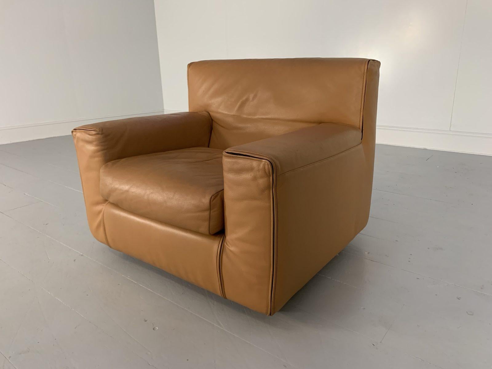 Cassina Sofa & 2 Armchair Suite, in Tan Brown Leather For Sale 7