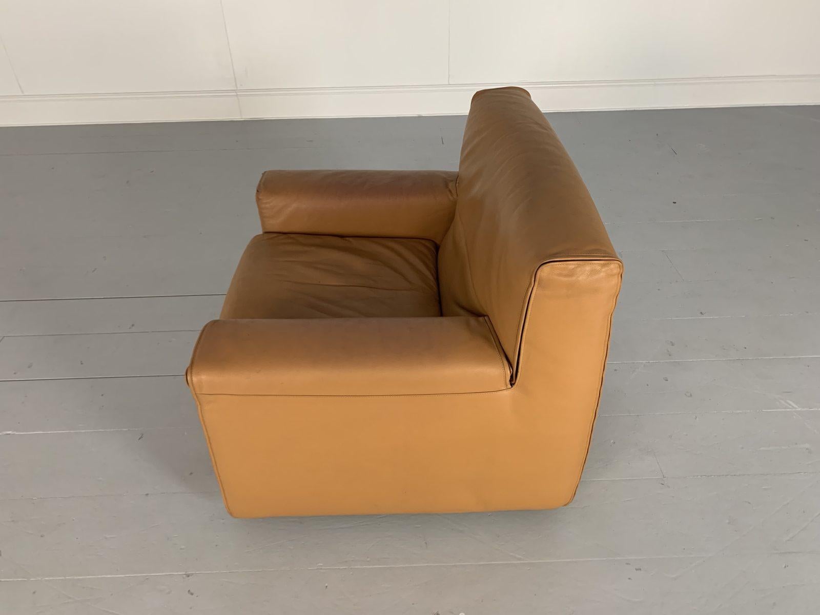 Cassina Sofa & 2 Armchair Suite, in Tan Brown Leather For Sale 14