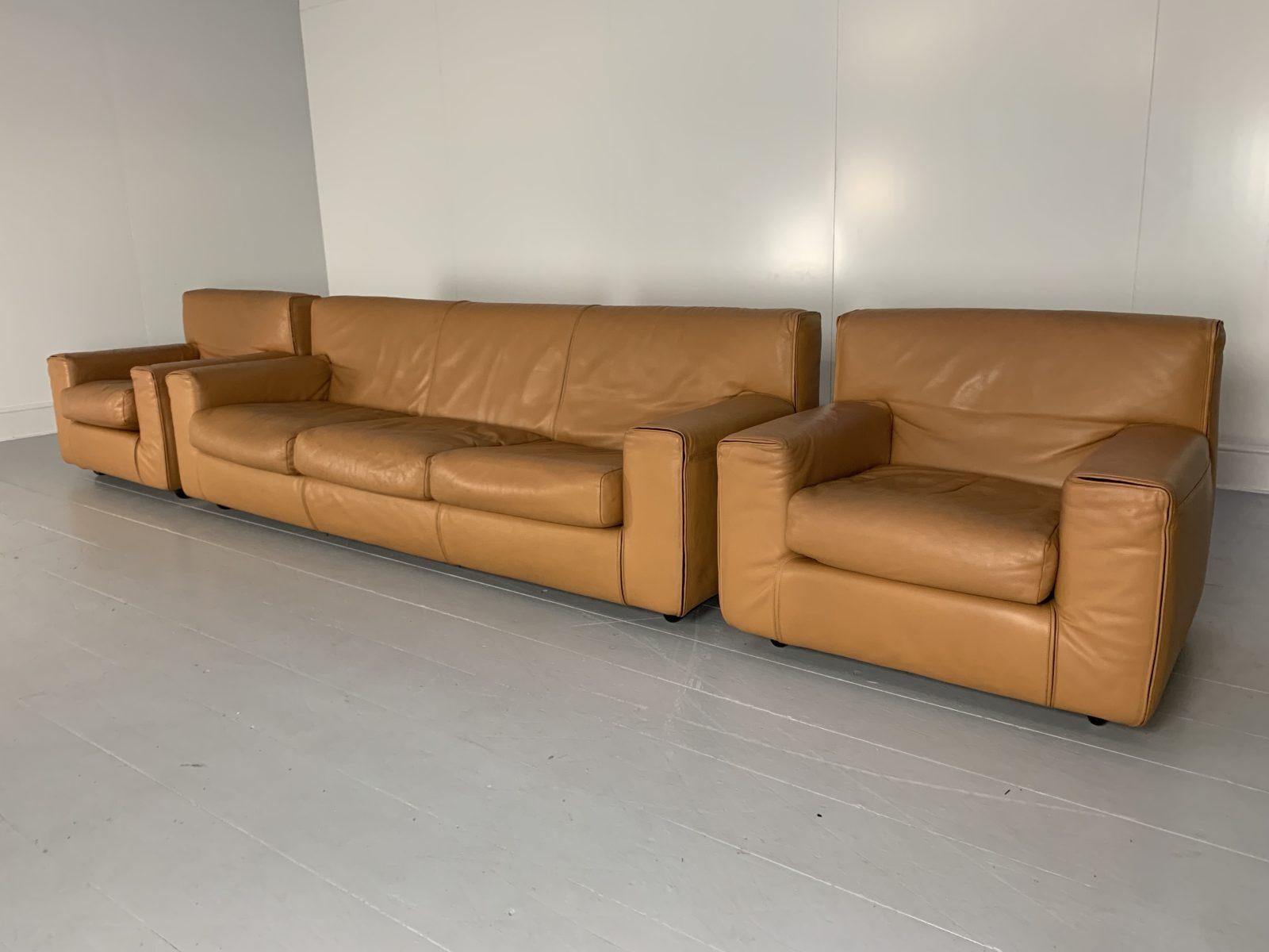 Cassina Sofa & 2 Armchair Suite, in Tan Brown Leather In Good Condition For Sale In Barrowford, GB