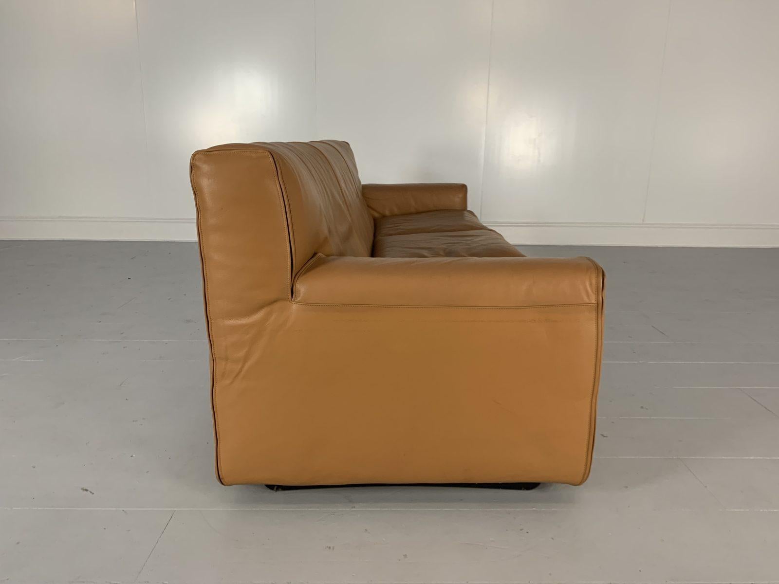 Cassina Sofa & 2 Armchair Suite, in Tan Brown Leather For Sale 1
