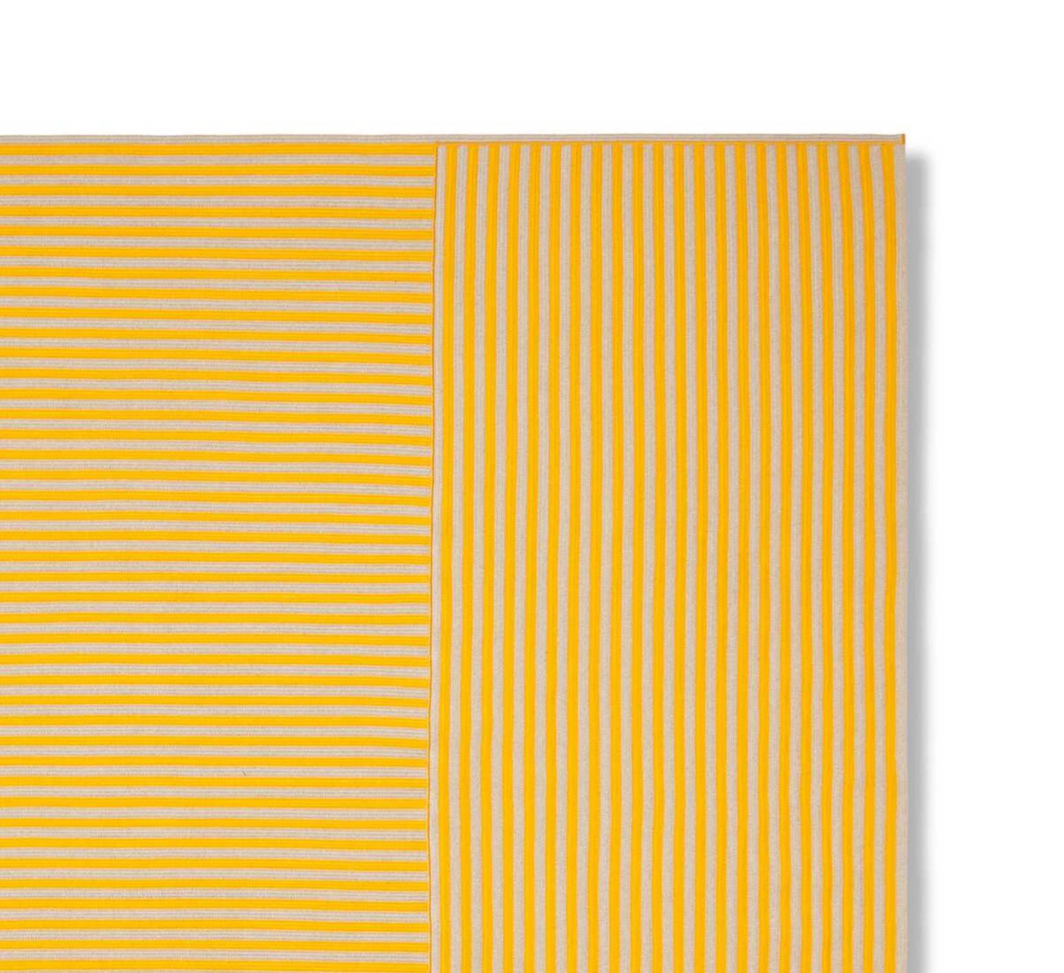 Cassina Soleil Rug In New Condition For Sale In Barcelona, Barcelona