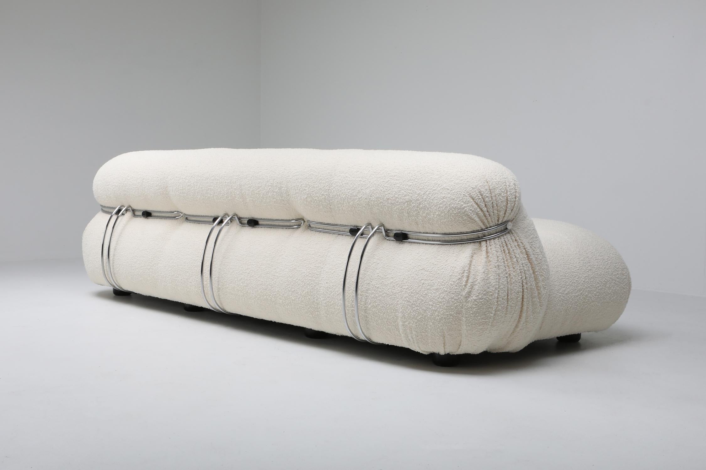 Cassina 'Soriana' Bouclé Sofa by Afra and Tobia Scarpa In Excellent Condition In Antwerp, BE