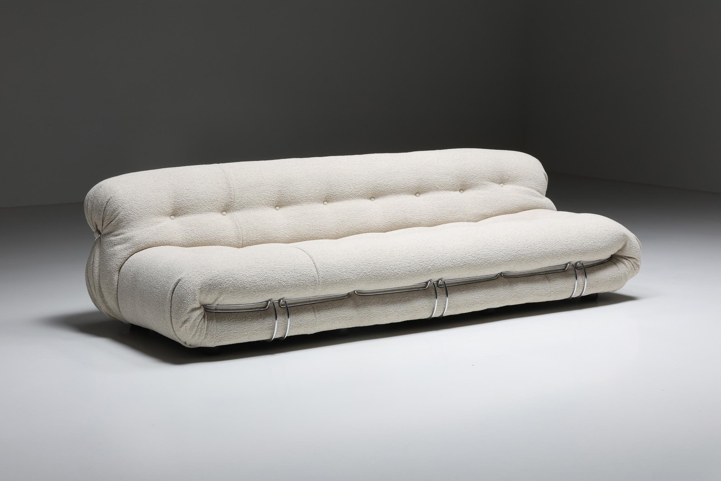 Cassina 'Soriana' four Seater Sofa by Afra and Tobia Scarpa in Bouclé, 1970's In Excellent Condition In Antwerp, BE