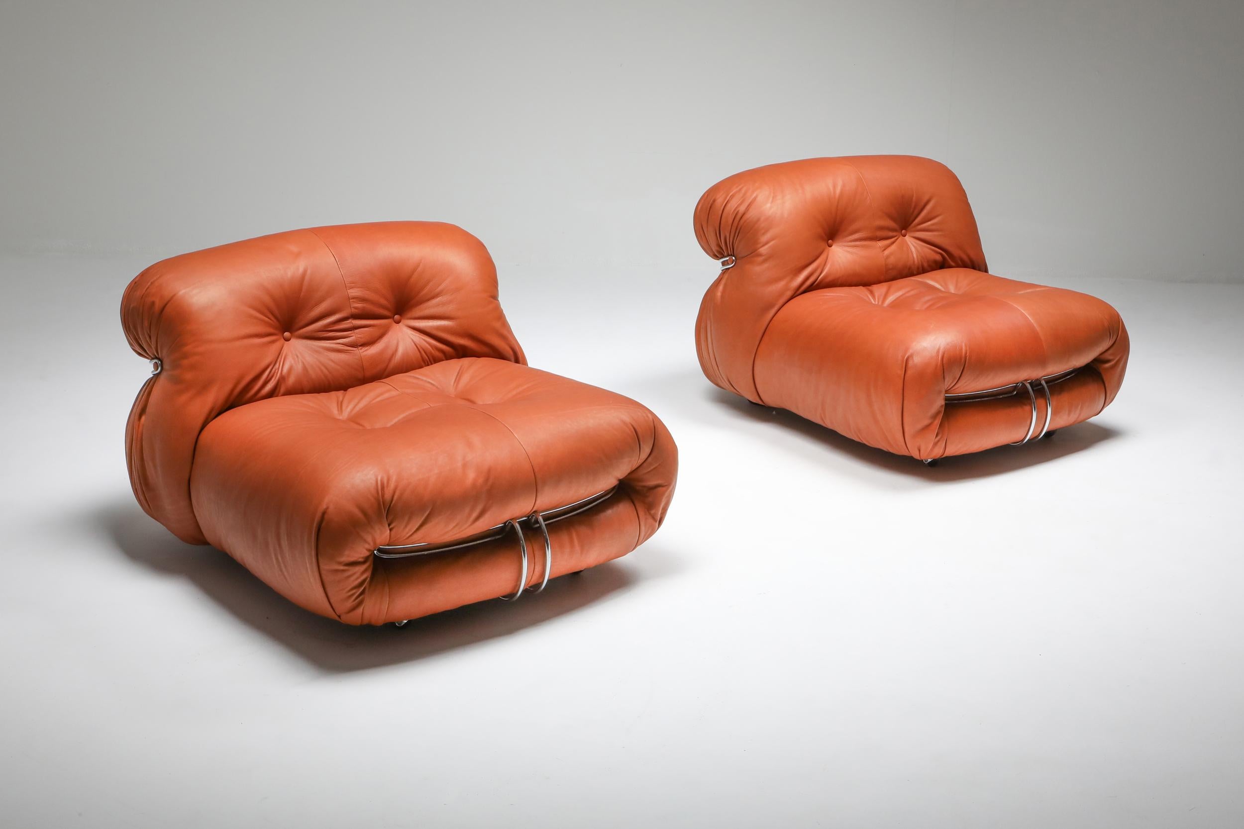 Cassina 'Soriana' Pair of Lounge Chairs by Afra and Tobia Scarpa, 1970's In Excellent Condition In Antwerp, BE