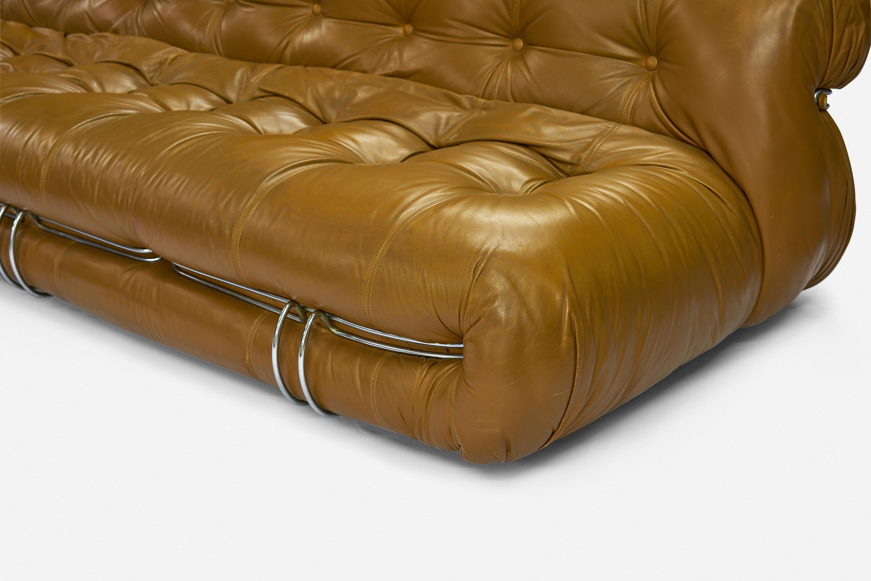 Cassina 'Soriana' Sofa by Afra and Tobia Scarpa in Original Leather For Sale 1