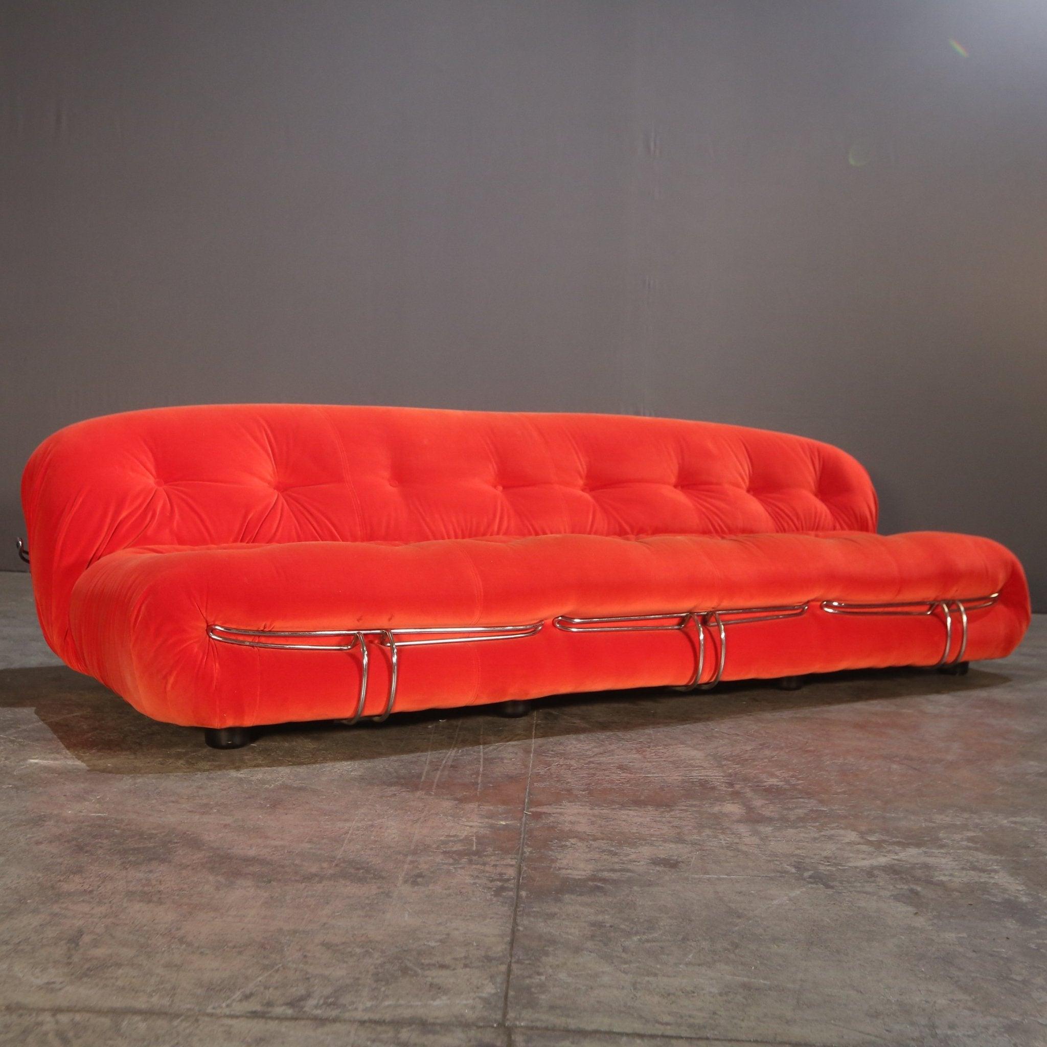 Moderne Canapé Cassina Soriana Three Seater par Afra & Tobia Scarpa en vente