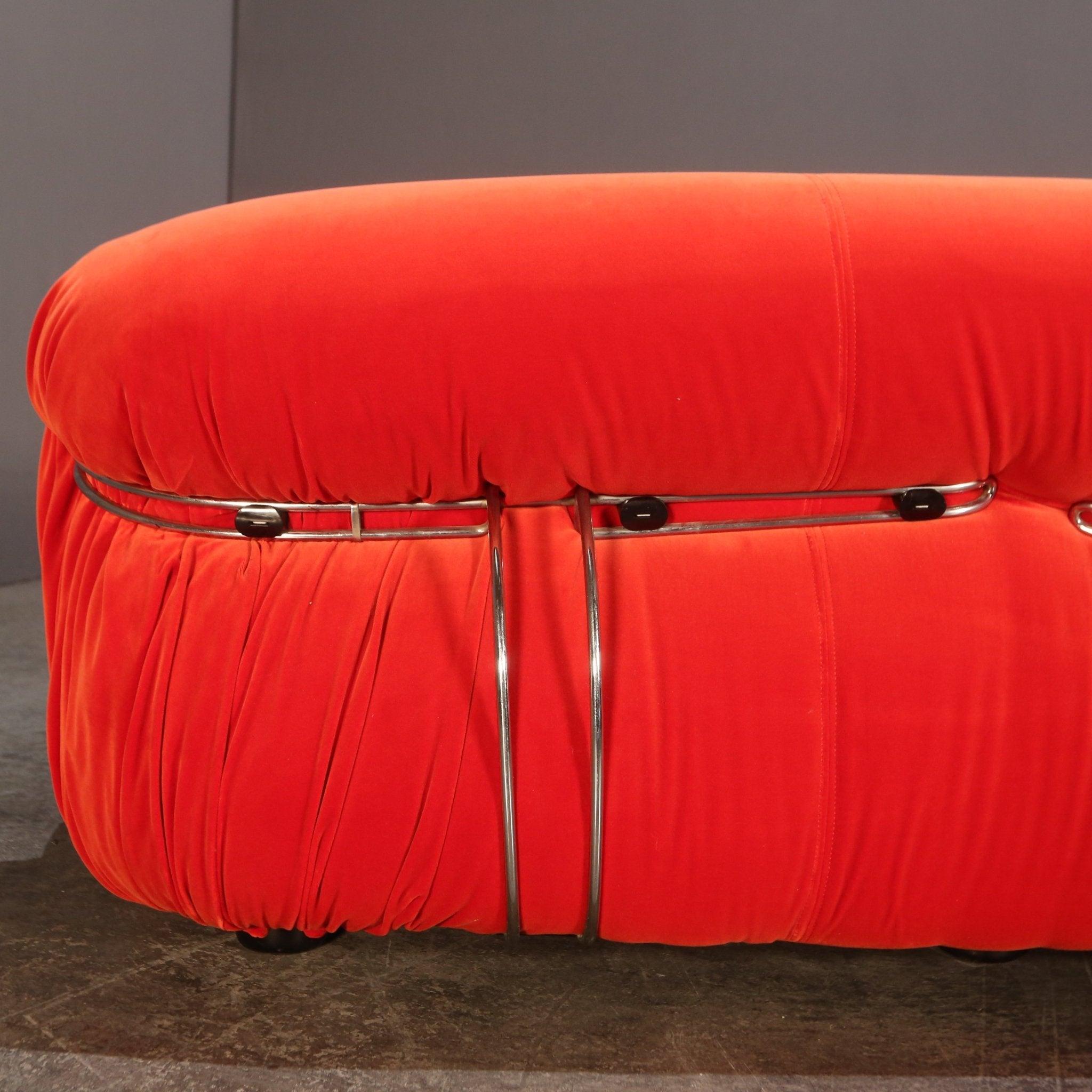 Canapé Cassina Soriana Three Seater par Afra & Tobia Scarpa Bon état - En vente à Basildon, London