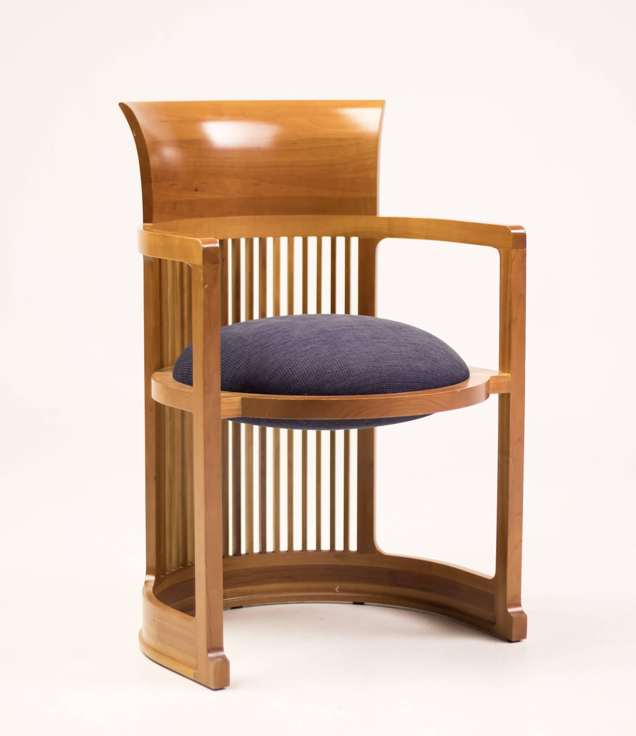 Cina Taliesin Dining Table And Barrel Chairs Designed By Frank Cina Taliesin Dining Table And Barrel Chairs Designed By Frank Lloyd Wright For At 1stdibs