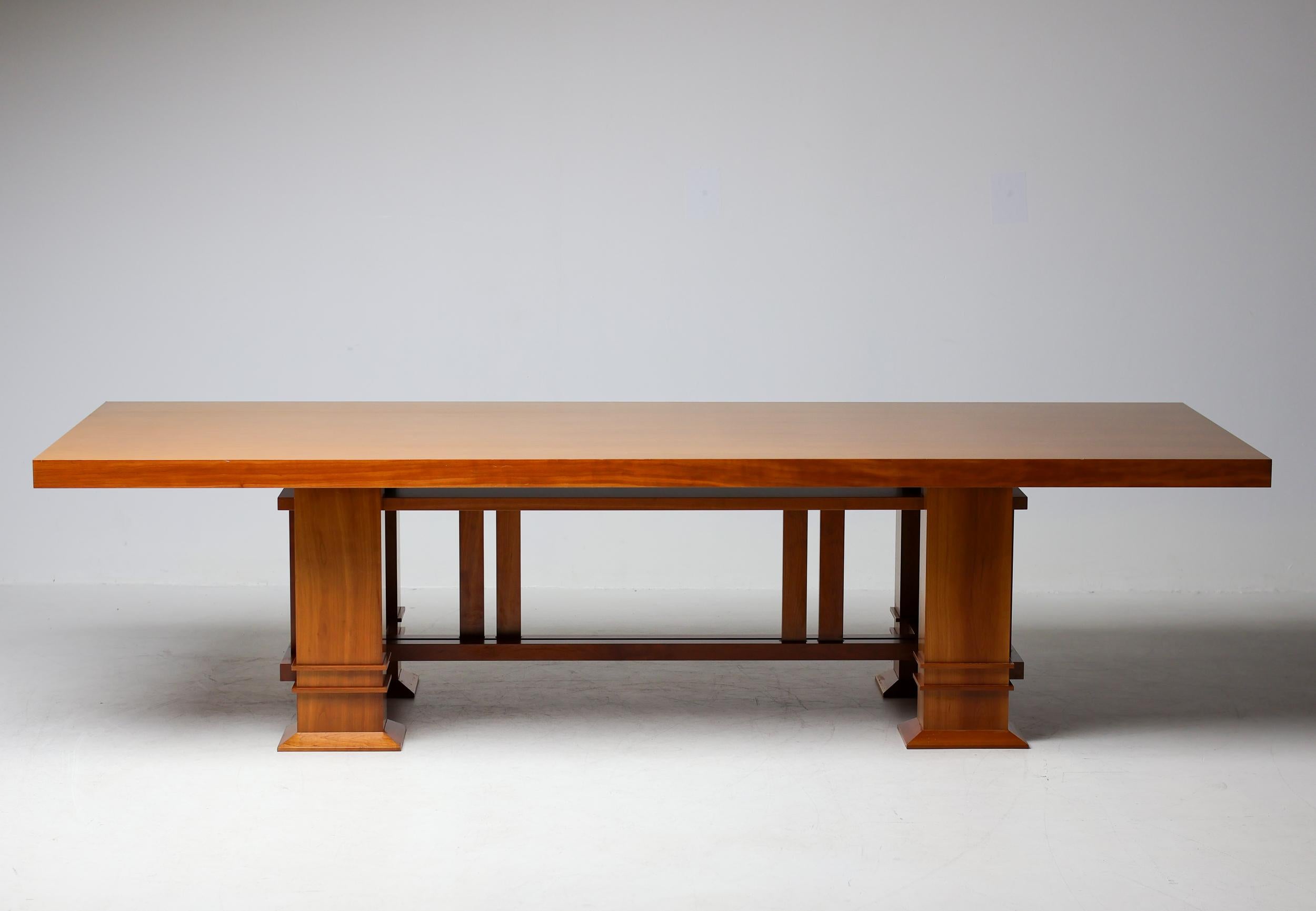 Cassina Taliesin Dining Table with 4 Barrel Chairs by Frank Lloyd Wright For Sale 5