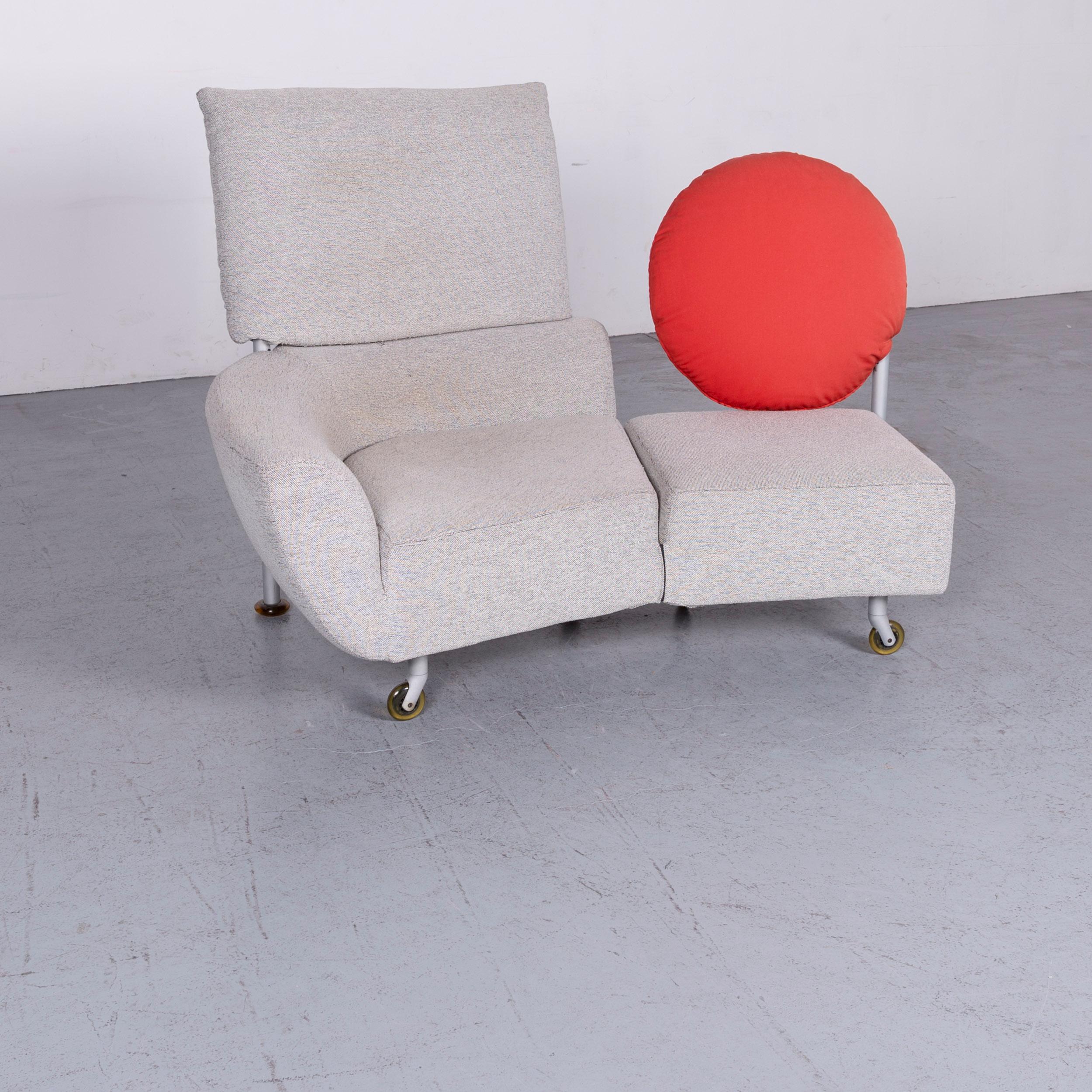 Wir präsentieren Ihnen ein Cassina Topkapi Designer-Sofa aus grauem Stoff mit zwei Sitzplätzen.