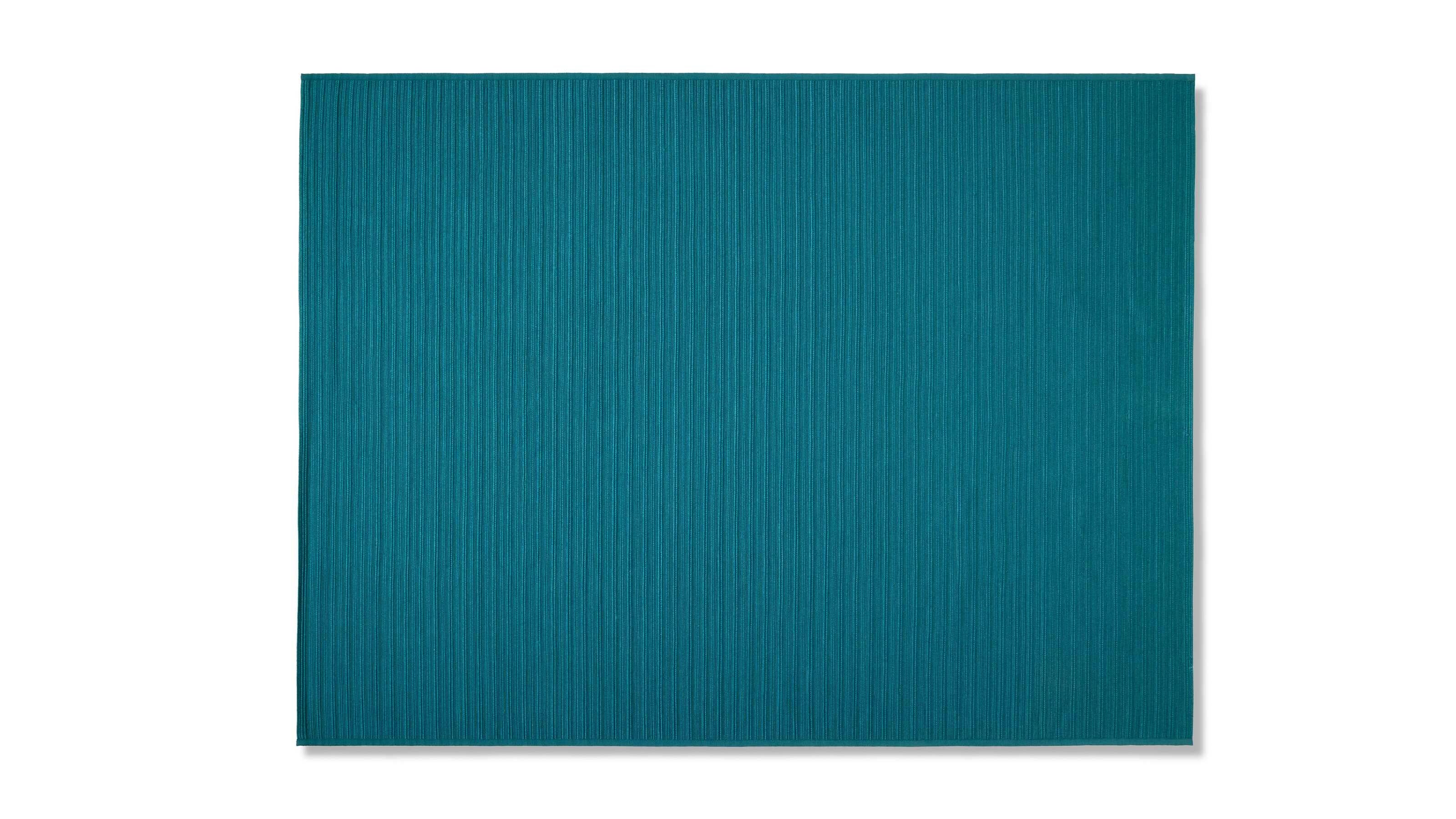 Cassina Trail Rug

Earth tones add a pop of personality to gardens and terraces.

Trail is a rug designed to complete the home’s outdoor landscape by Cassina in perfect harmony with the furniture in the collection. It is made of polypropylene, a