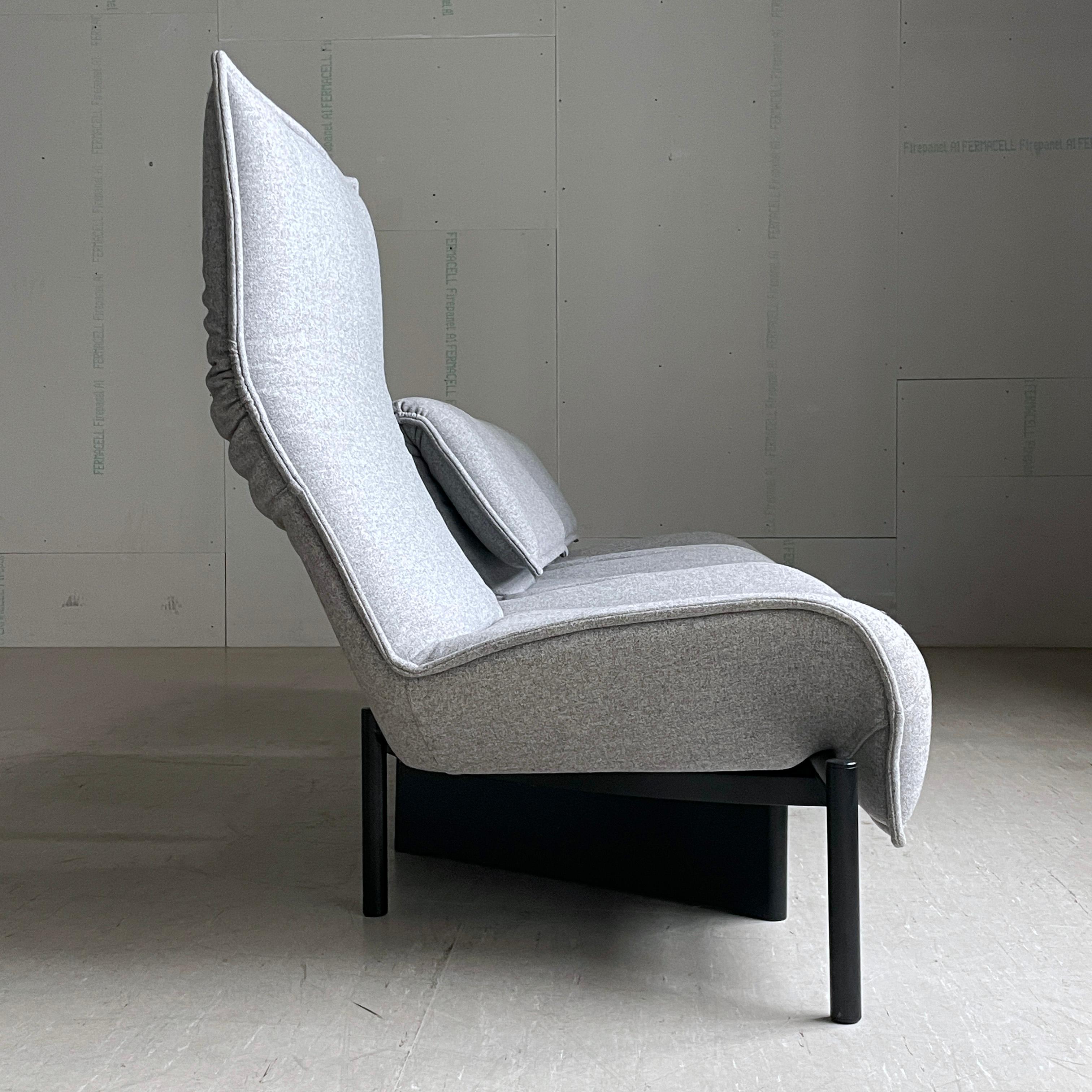 Cassina Veranda 3 seater Sofa by Vico Magistretti For Sale 3