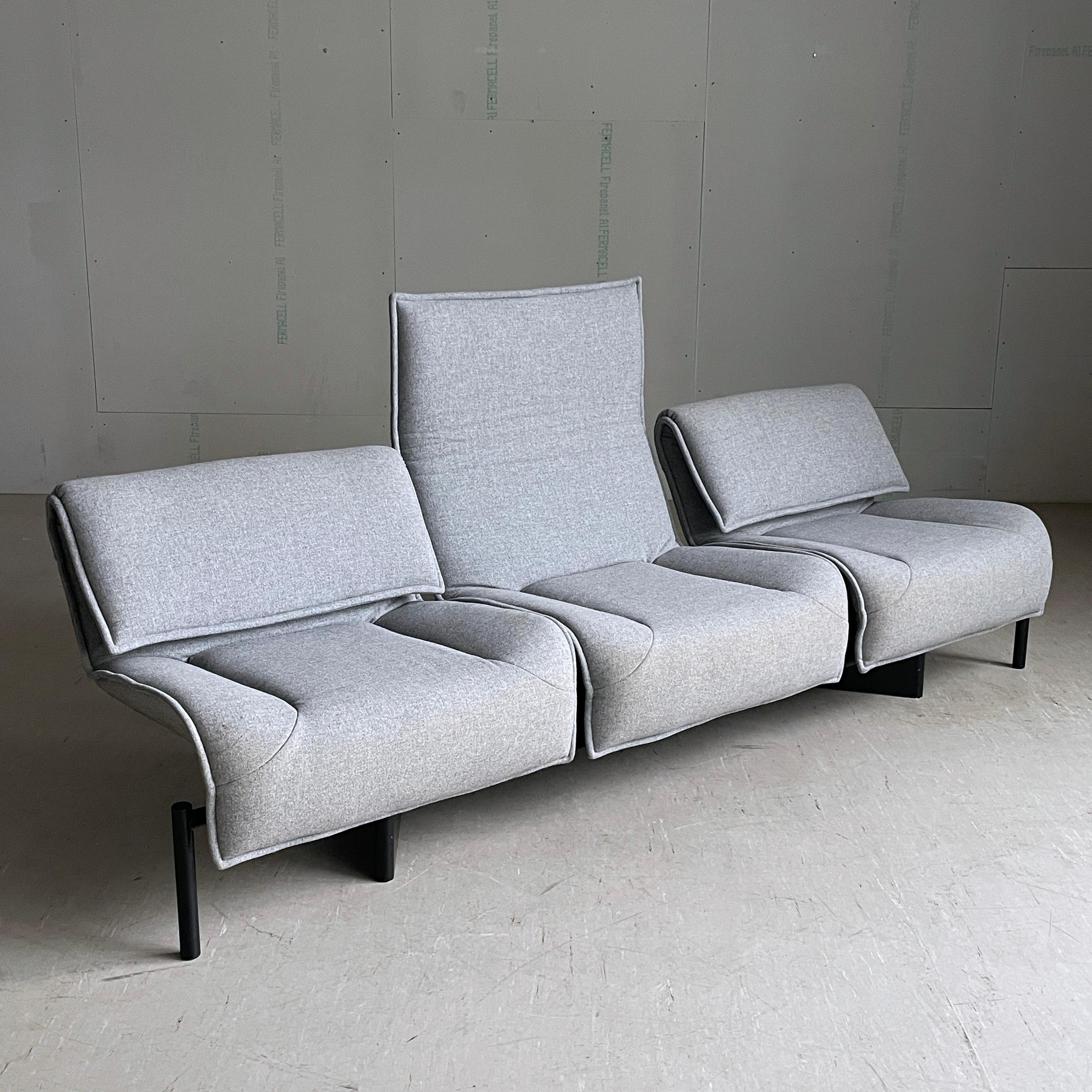 Cassina Veranda 3 seater Sofa by Vico Magistretti For Sale 6