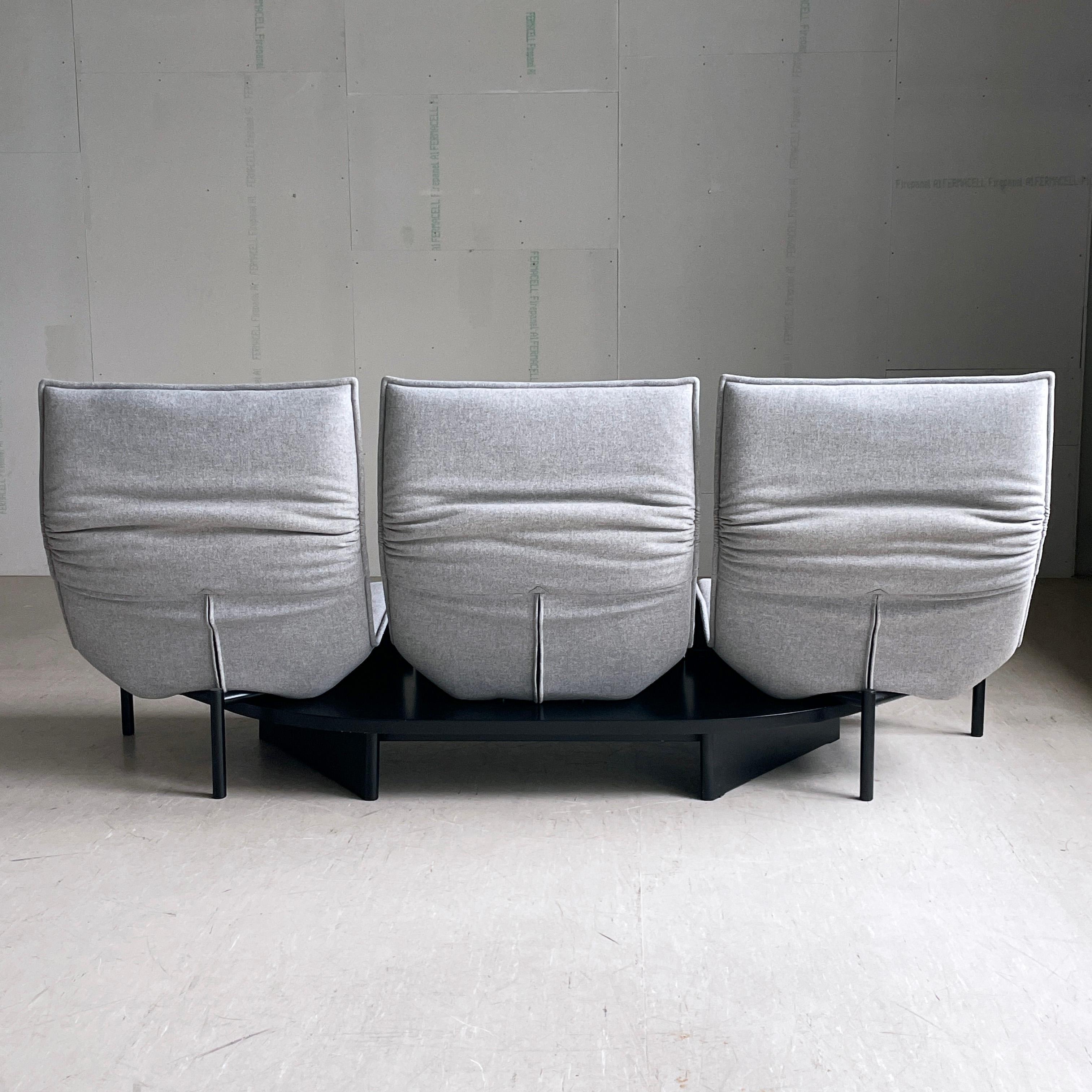 Cassina Veranda 3 seater Sofa by Vico Magistretti For Sale 8