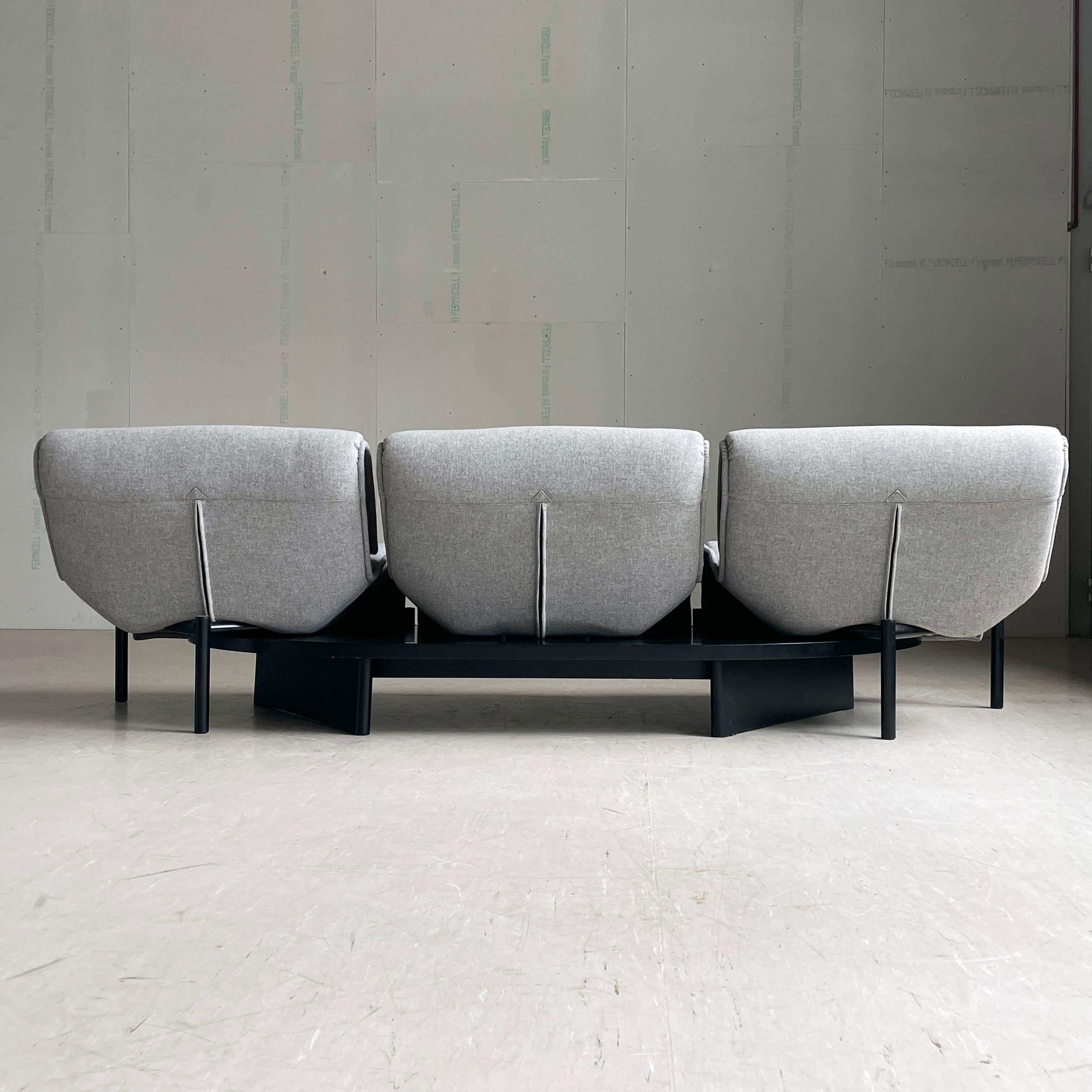Cassina Veranda 3 seater Sofa by Vico Magistretti For Sale 10