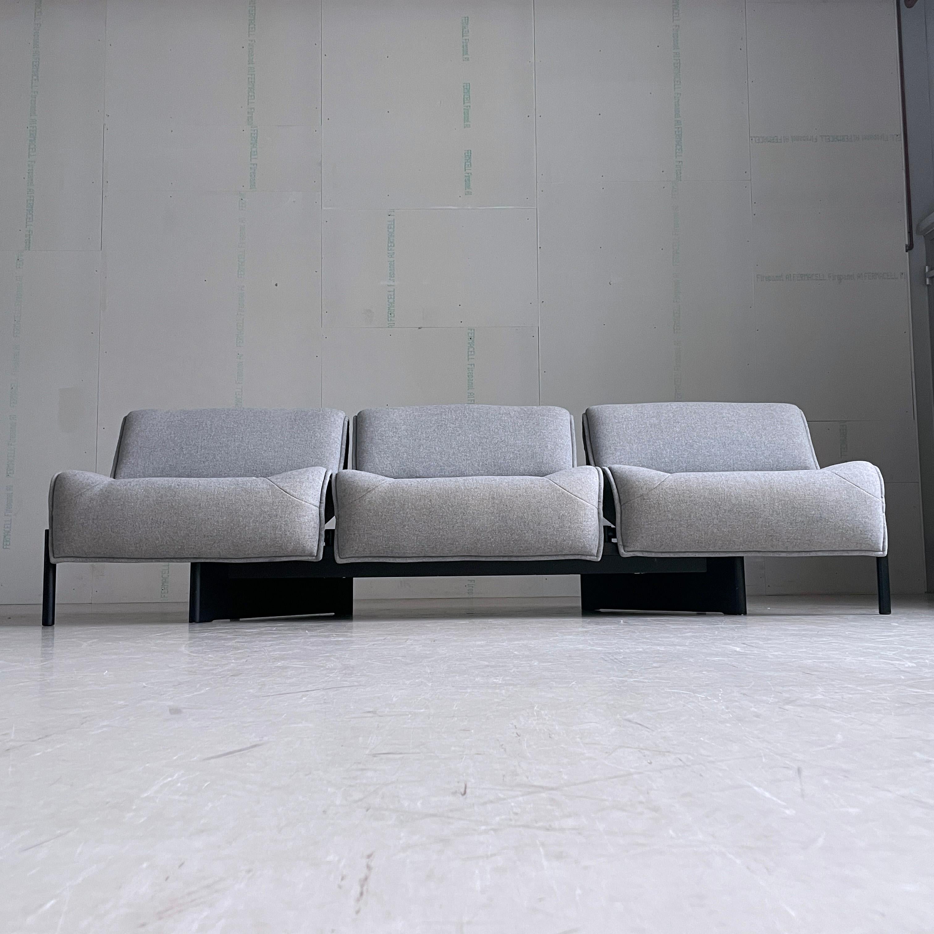 Cassina Veranda 3 seater Sofa by Vico Magistretti For Sale 12