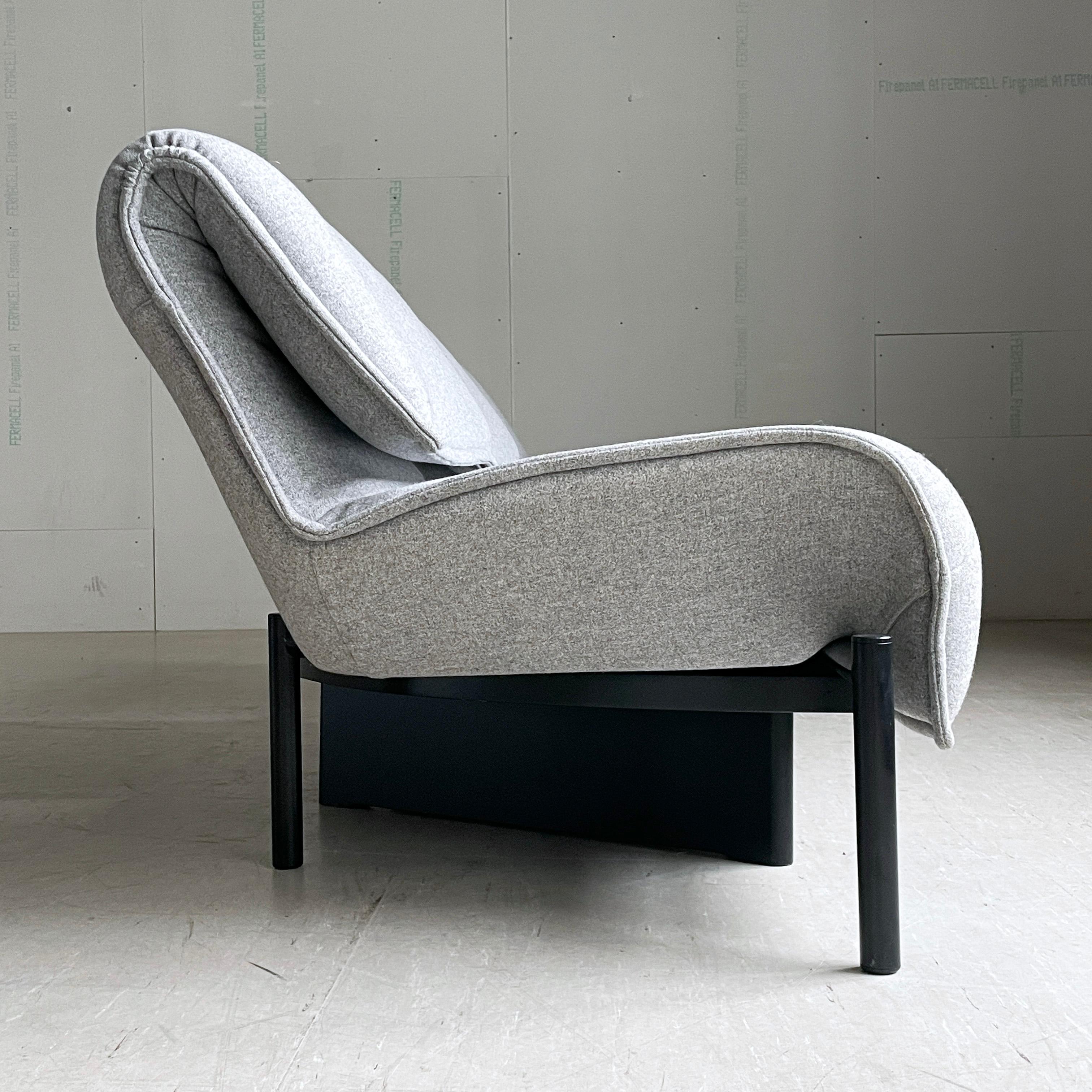 Cassina Veranda 3 seater Sofa by Vico Magistretti For Sale 1