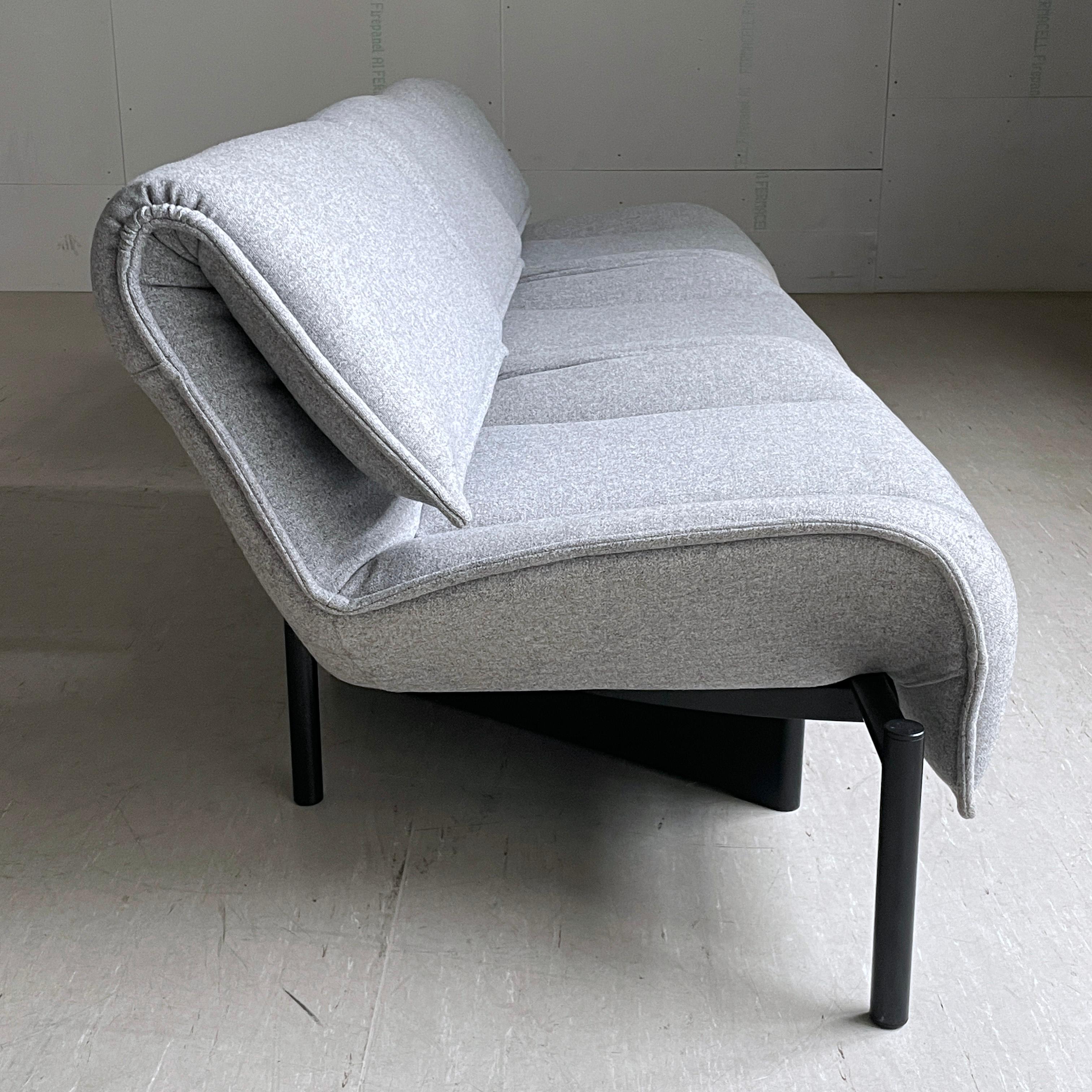 Cassina Veranda 3 seater Sofa by Vico Magistretti For Sale 2