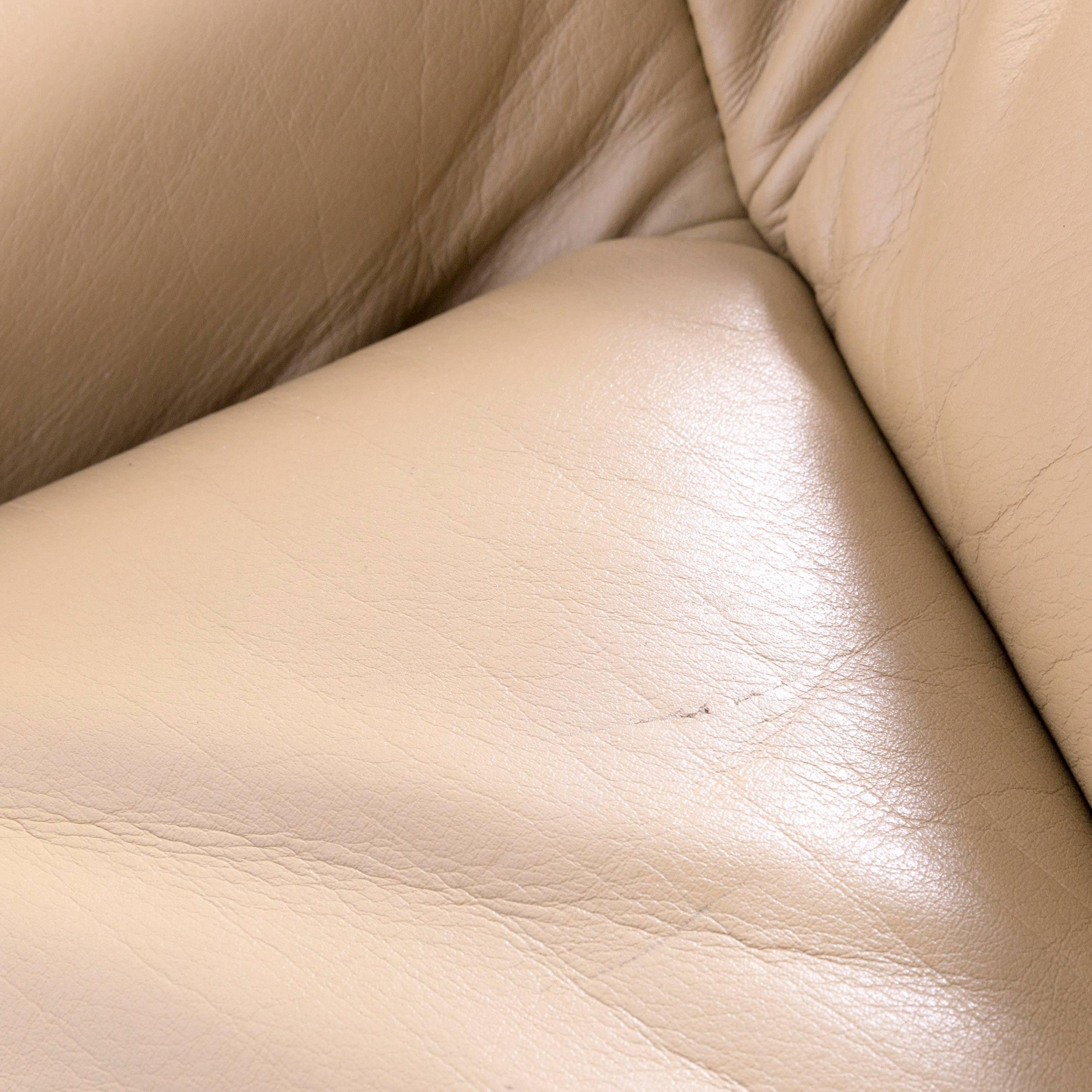 Cassina Veranda Designer Leather Armchair in Olive Beige with Recliner Function 2