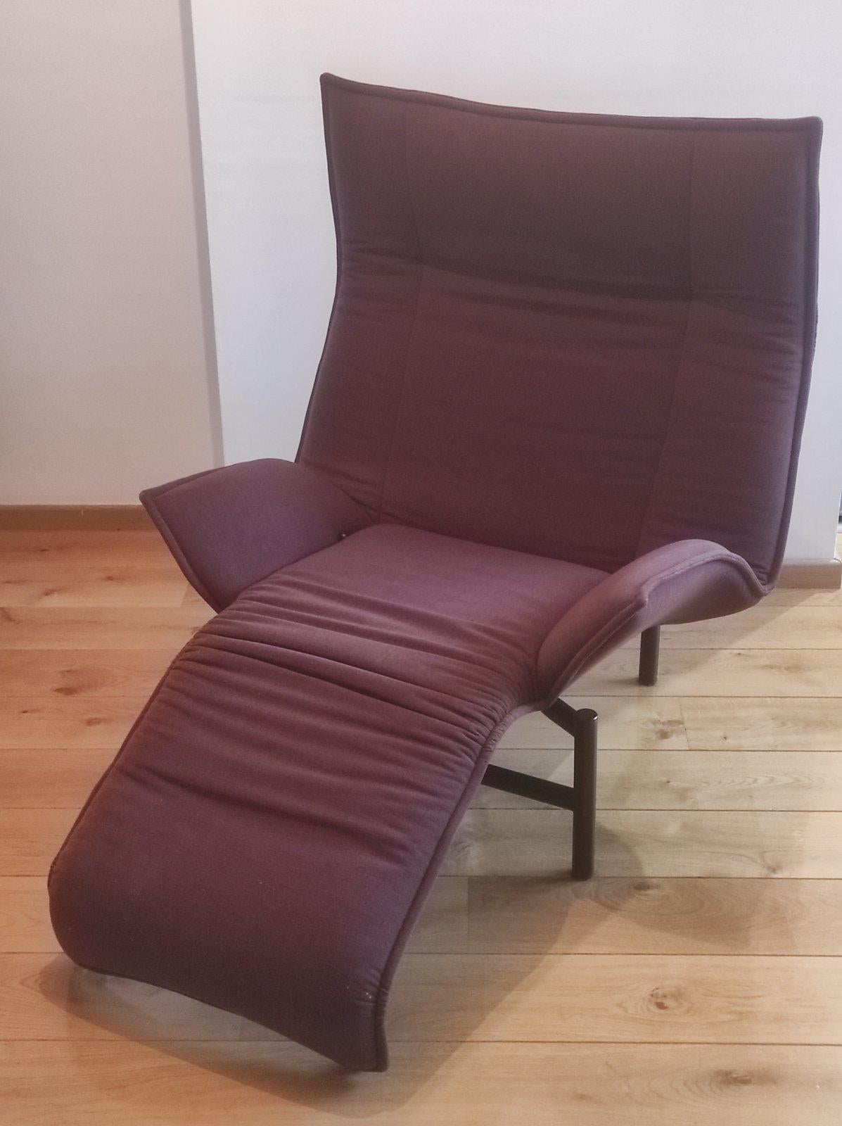 Late 20th Century Cassina Veranda Longue Chair By Vico Magistretti Italy 1980s For Sale