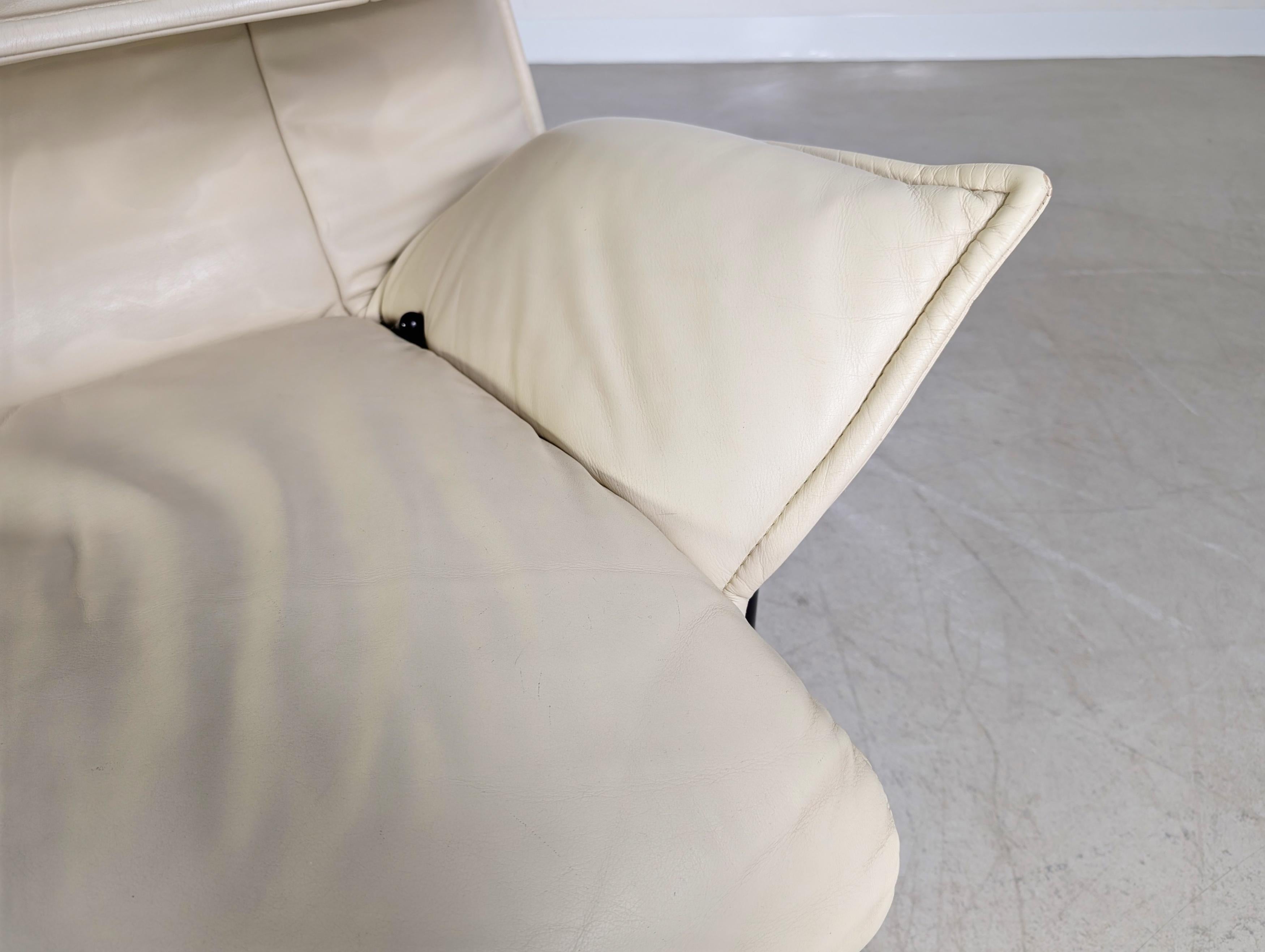 Cassina Veranda Sofa Couch 1980 Vico Magistretti leder hell For Sale 8