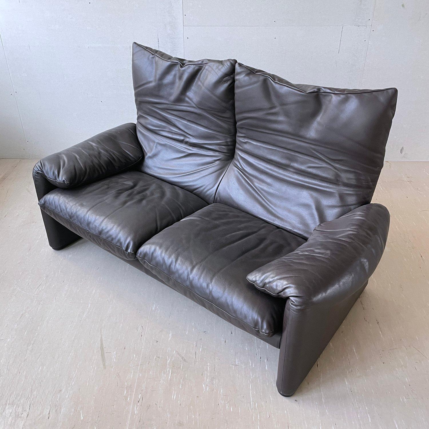 Cassina - Vico Magistretti Maralunga 2sitzer-Sofa aus Leder (20. Jahrhundert) im Angebot