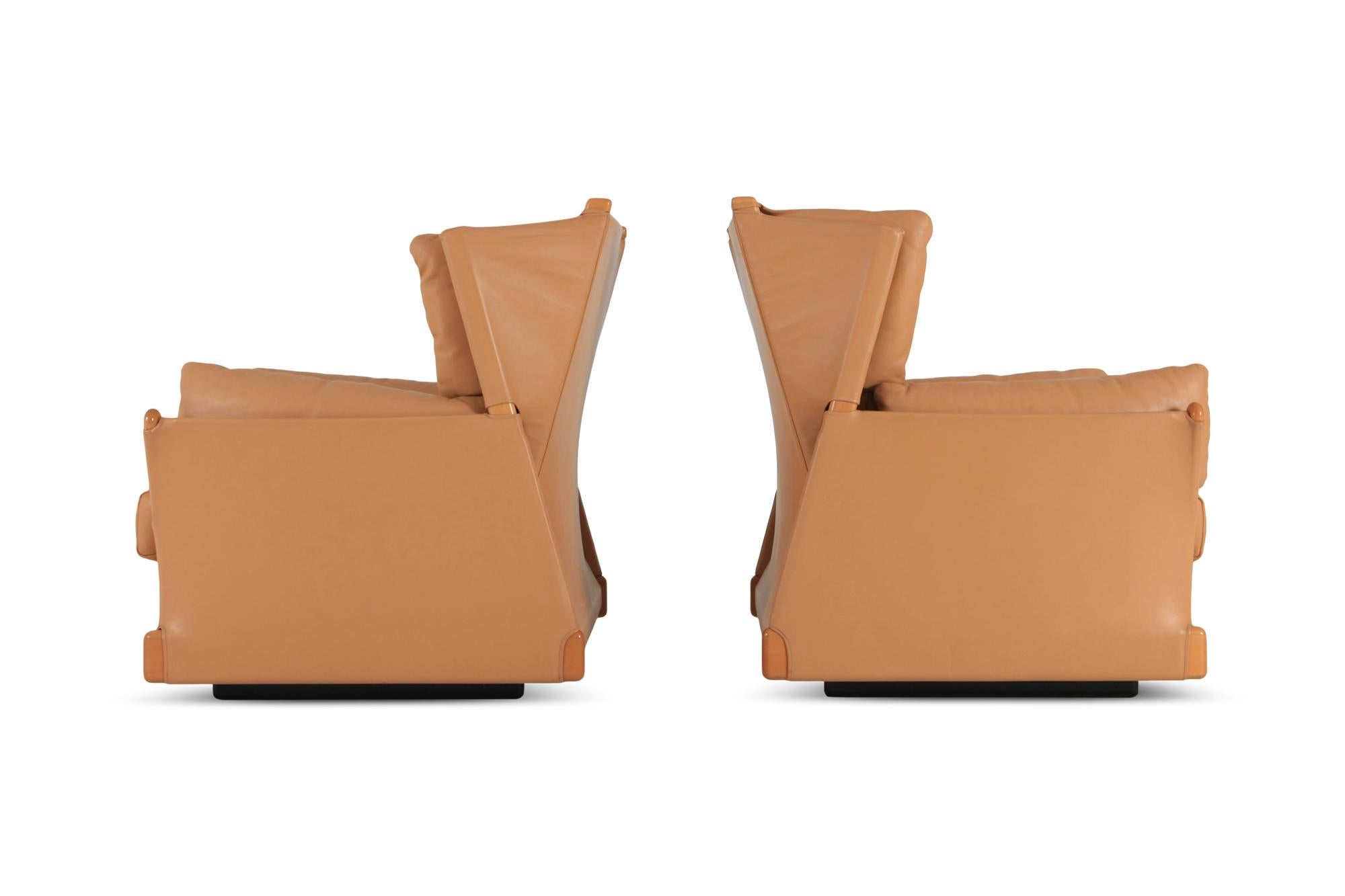 Poltrone 'Viola d'amore' Cassina di Piero Martini In condizioni buone a Antwerp, BE