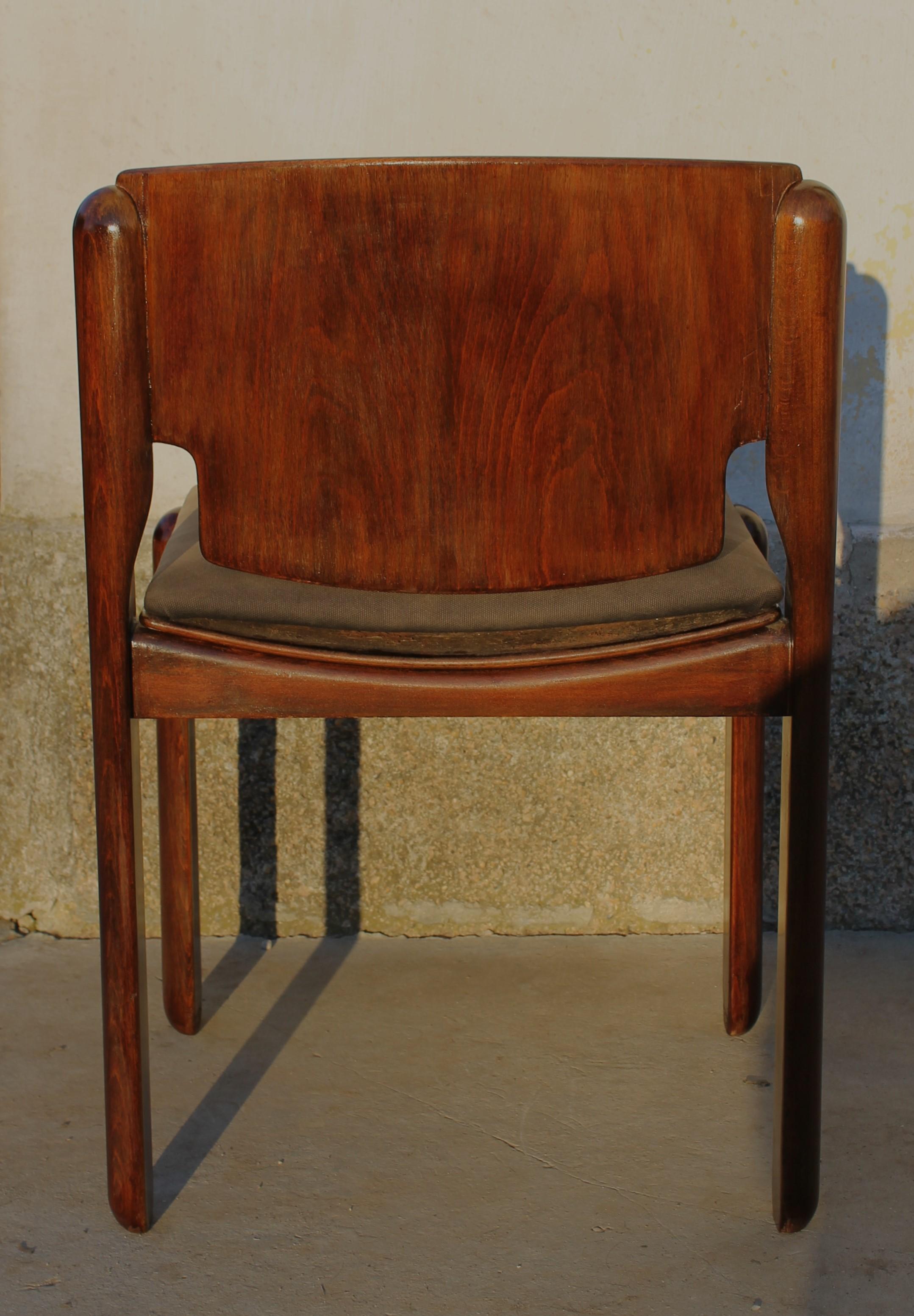 Italian  Cassina walnut chair Mod. 122 by Vico Magistretti Italy 60s (six available) For Sale